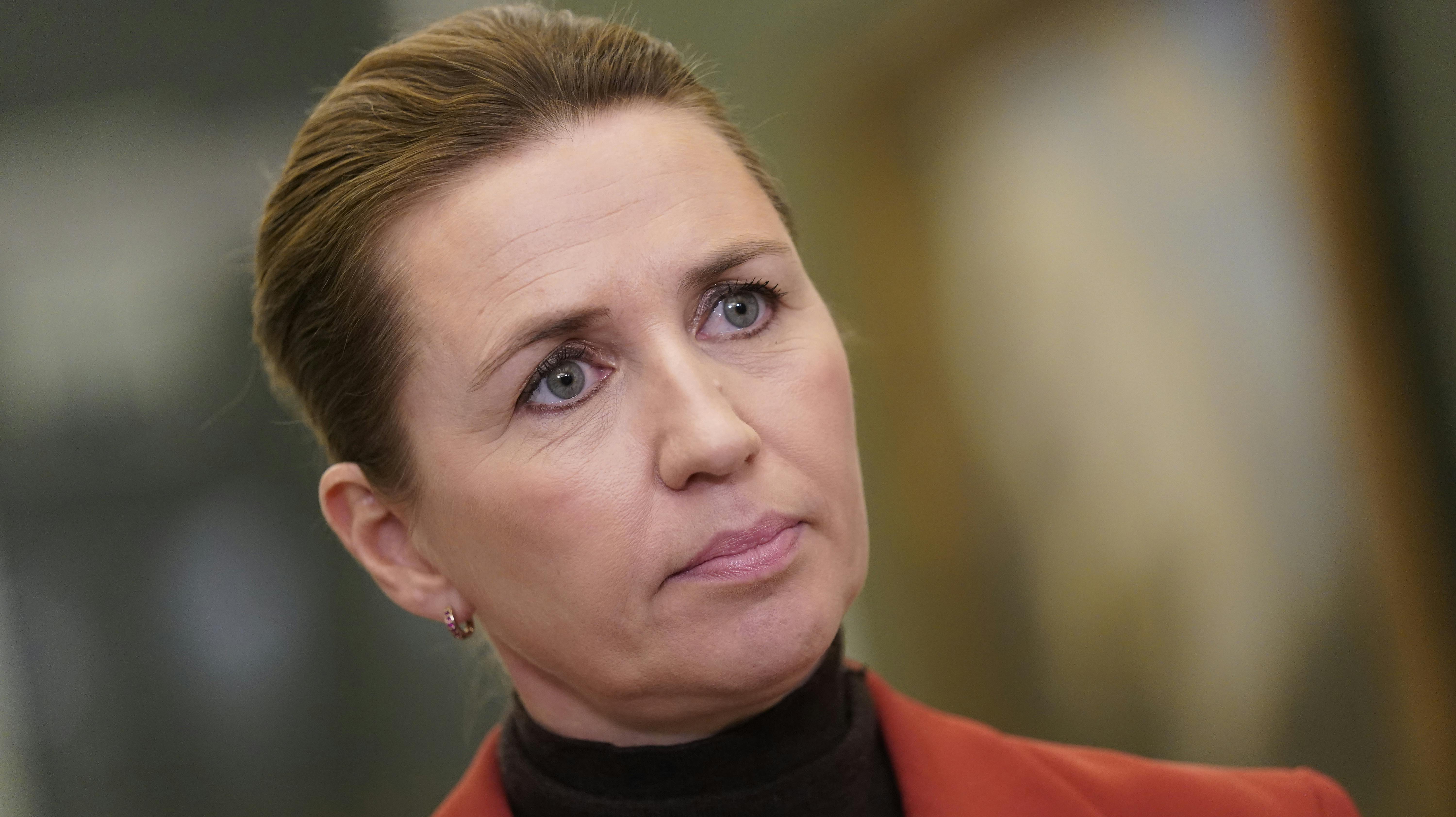 Statsminister Mette Frederiksen (S) skriver på Facebook om afdøde Lise Nørgaard: