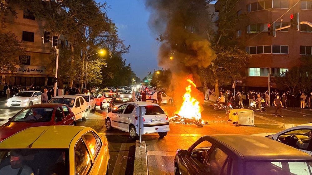 Protesterne i Iran brød ud i midten af september i kølvandet på den unge kvinde Mahsa Aminis død. Billedet her er fra Teheran i september.