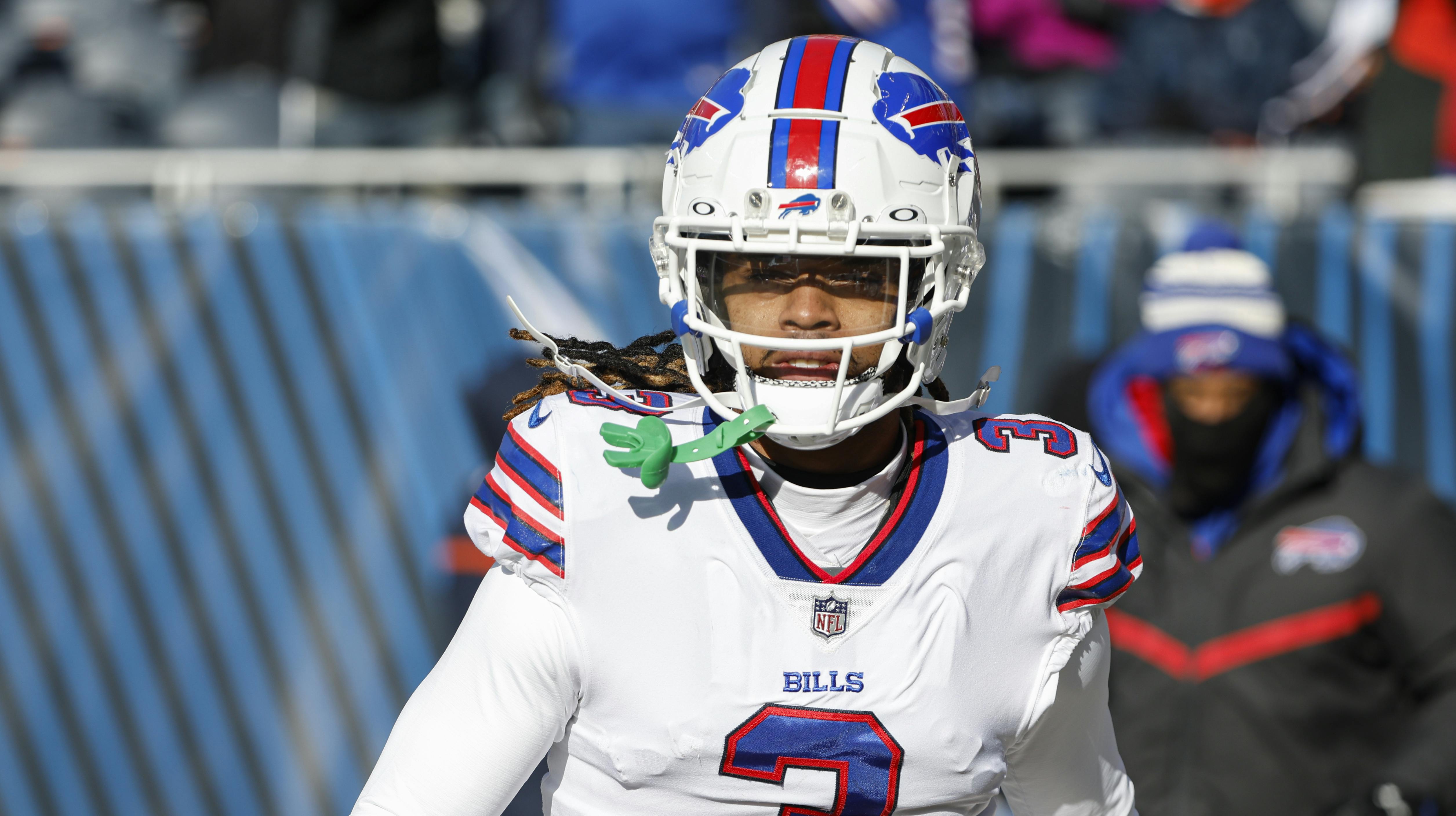 Damar Hamlin gik i kampen ind i en tackling på en modstiller, der sendte ham i jorden.