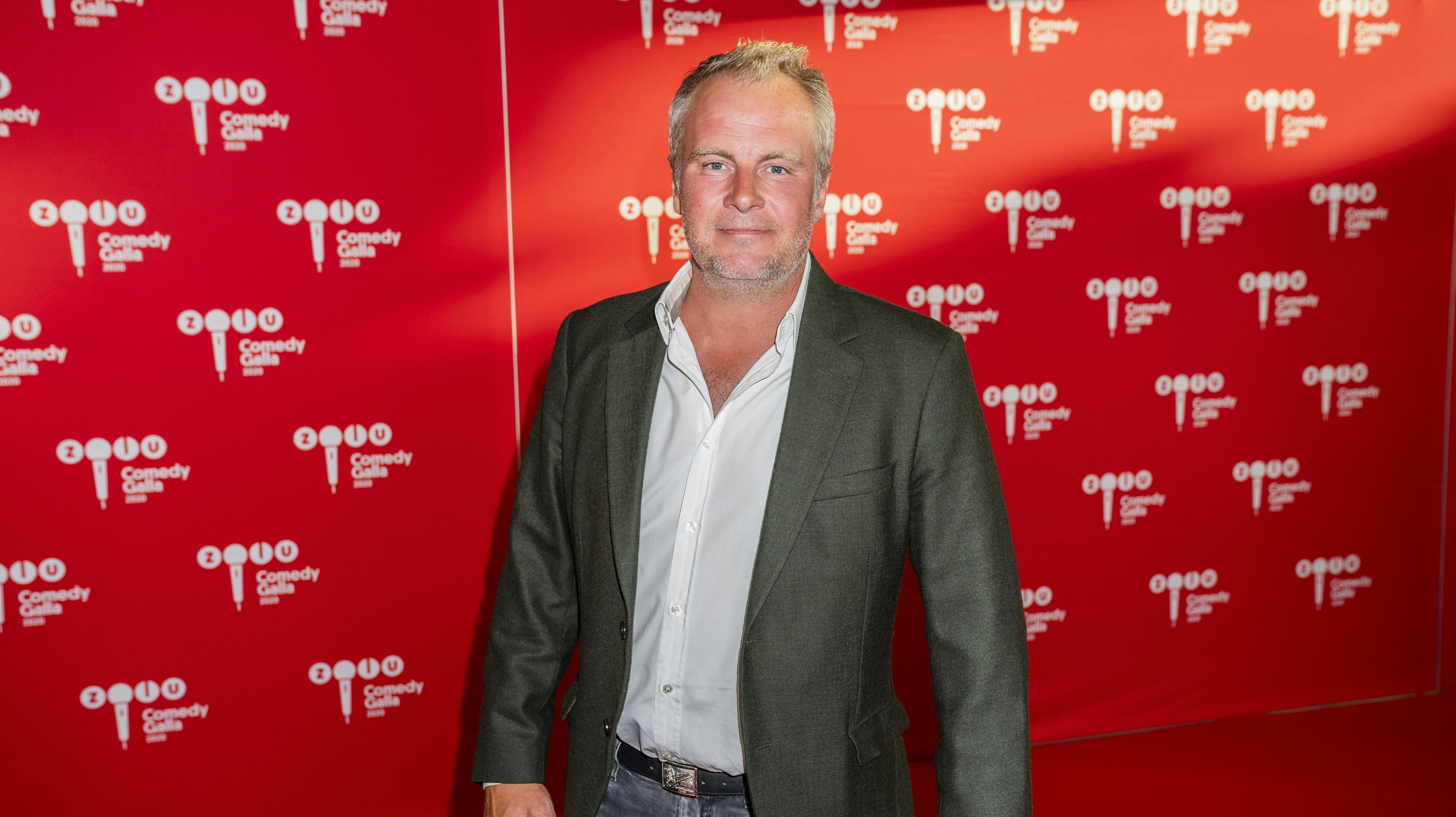 I et helt år måtte Uffe Holm holde sig fra førersædet, da han ved en fejl fik frataget sit kørekort. 