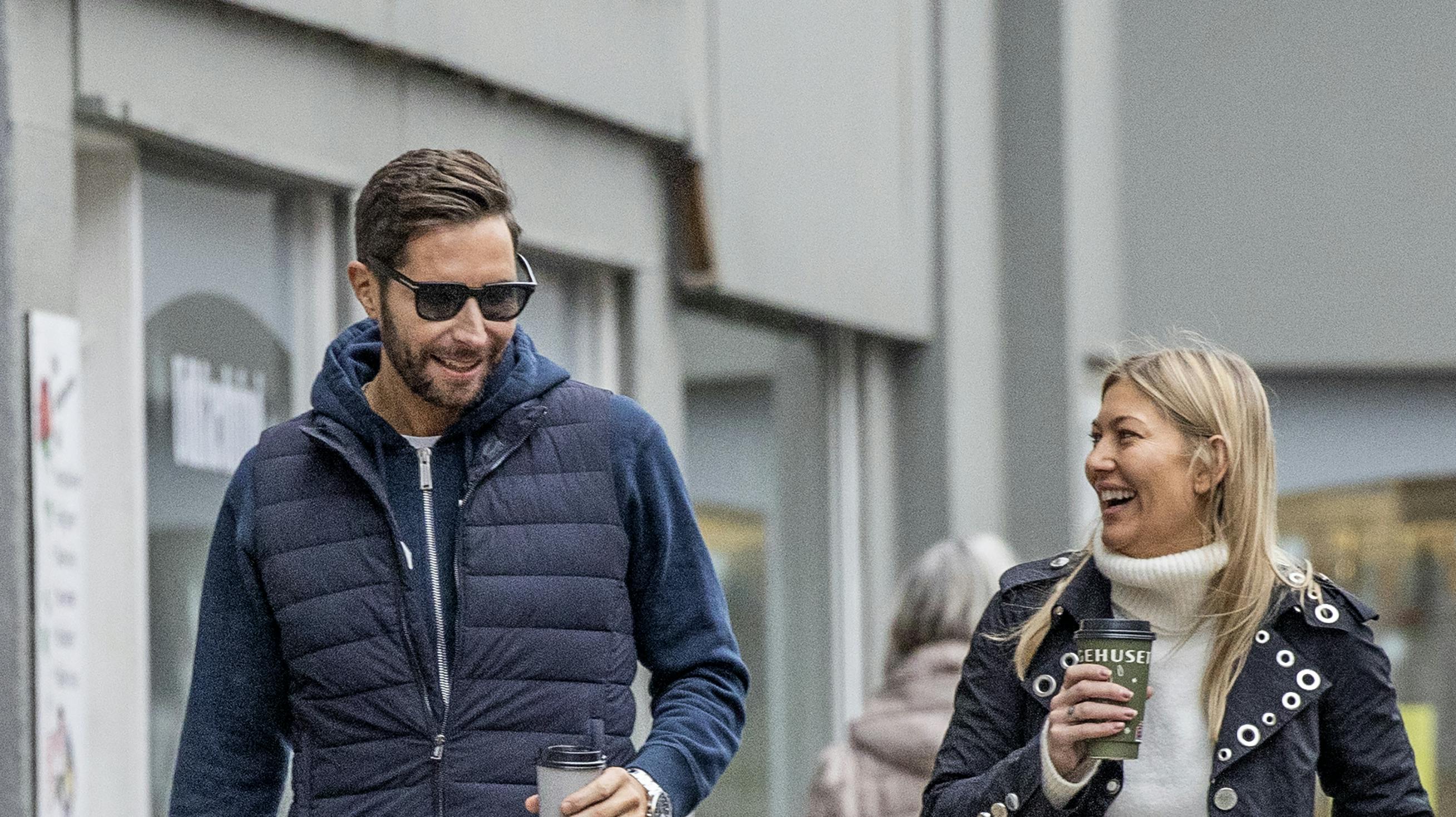 "Venne"parret Pernille Nygaard og Kåre Quist er nu taget sammen på ferie til varmere himmelstrøg. 