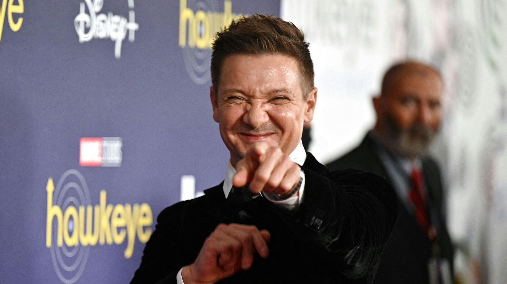 Jeremy Renner ser meget medtaget ud efter den alvorlige ulykke.