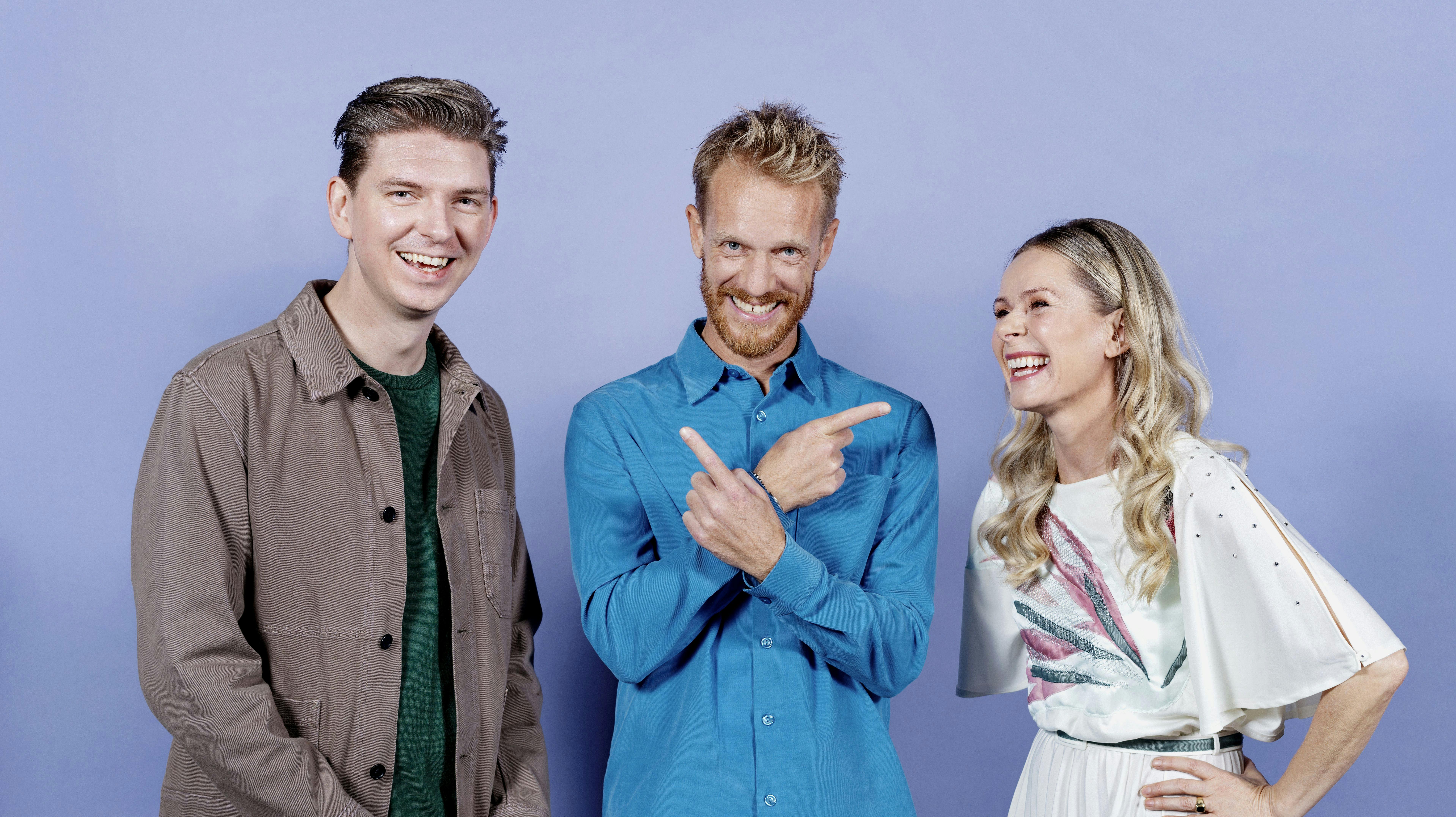 Jacob Holst Mouritzen, Tobias Hansen og Anne Glad Wagner er klar til at analysere og gætte sig til kendisser i deres hjem.