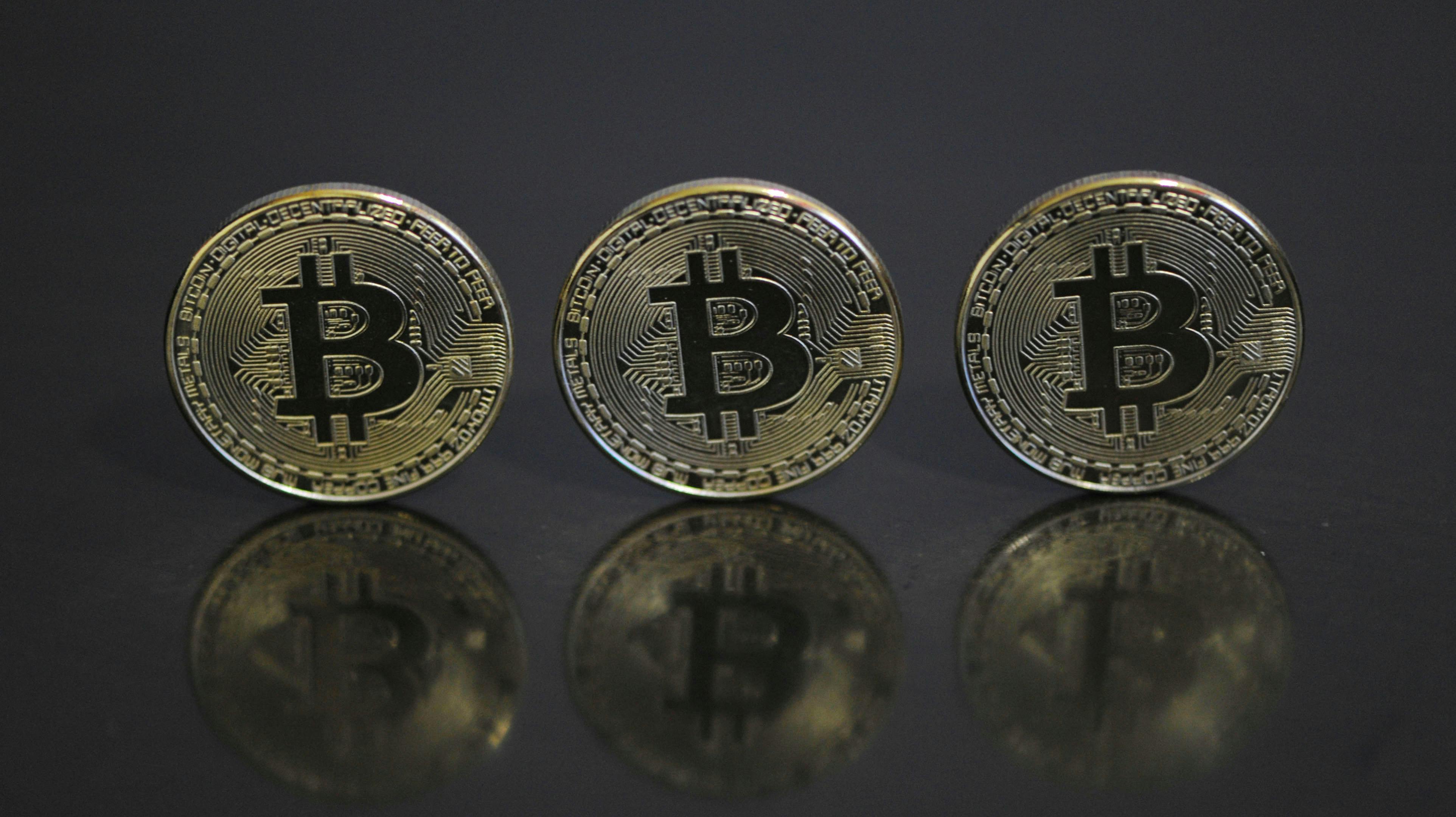 Handlerne er faldet markant i det nye år.