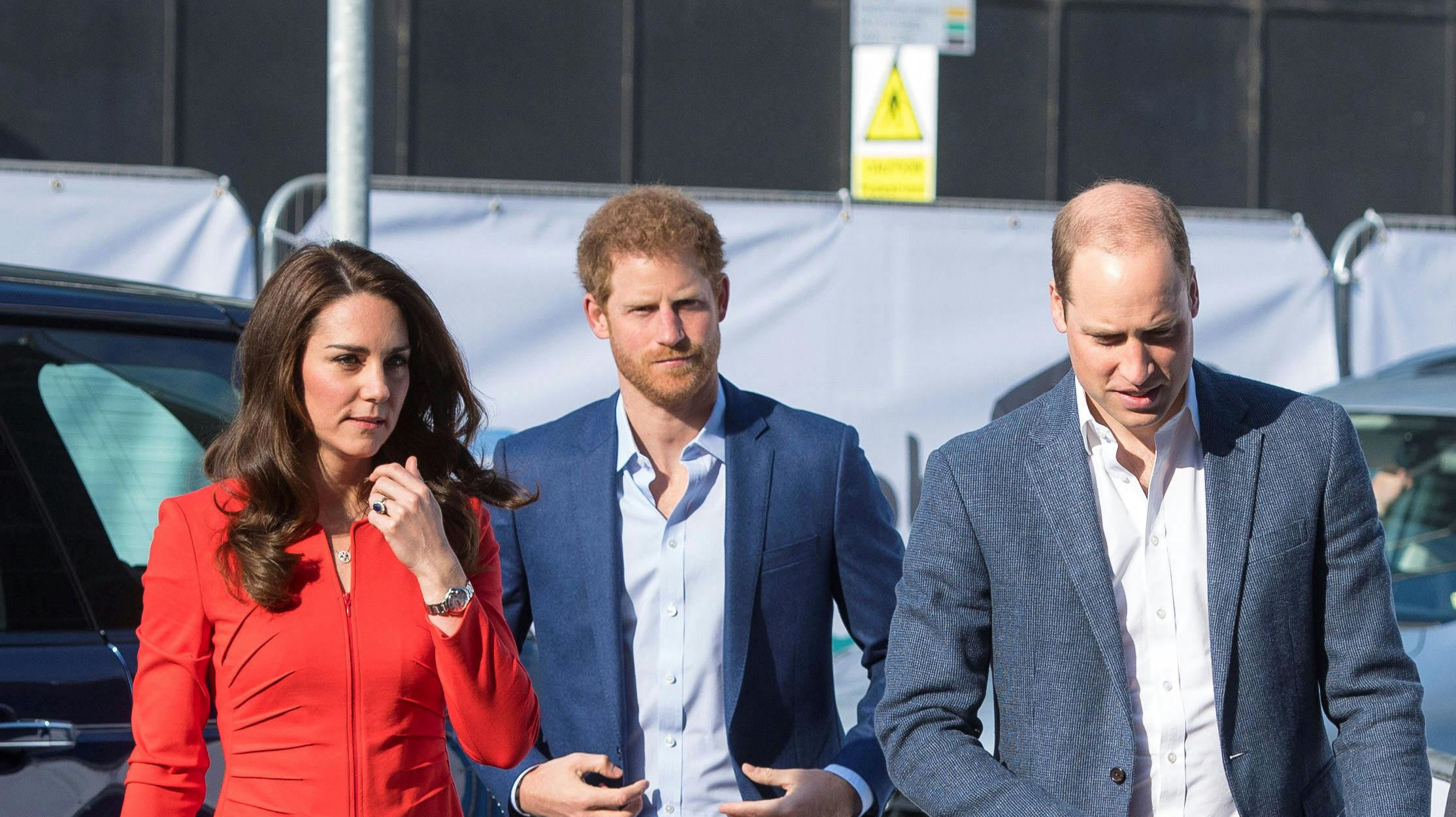 Luften er iskold mellem prins Harry, der kommer med voldsomme anklager mod prins William og prinsesse Kate