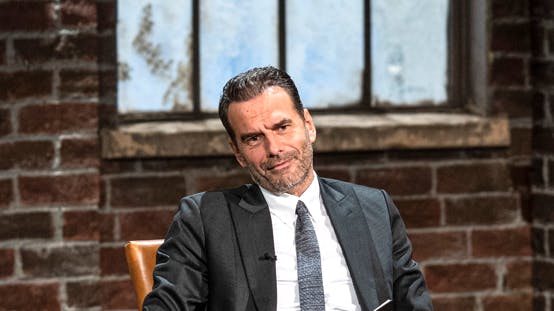 Jesper Bech havde bestemt ikke julelys i øjnene, da iværksætterne fra Tuttelu præsenterede deres koncept. 