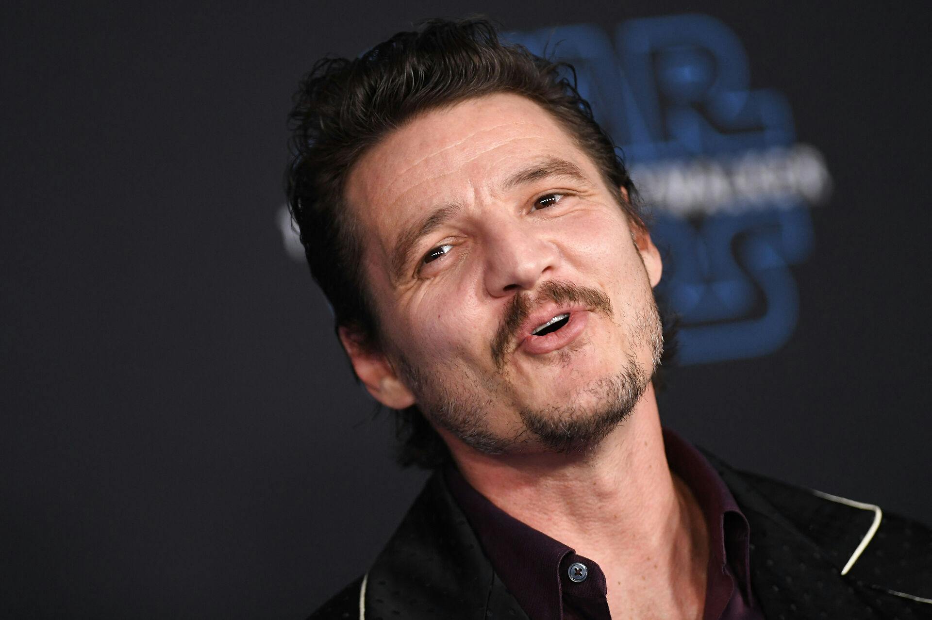 Den chilenske skuespiller Pedro Pascal spiller hovedrollen i "The Last of Us".