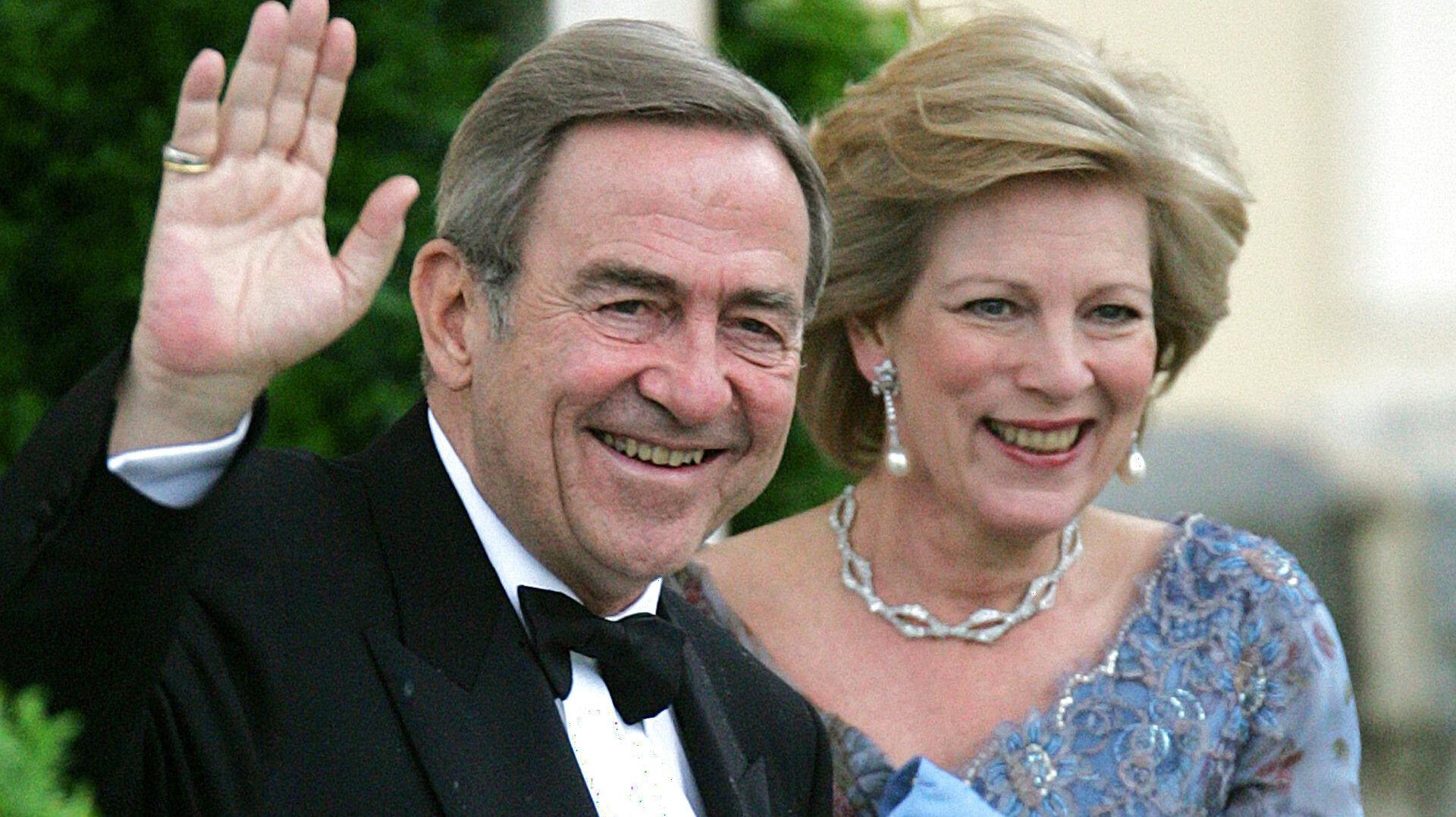 Kong Konstantin med sin kone Dronning Anne-Marie i 2004.