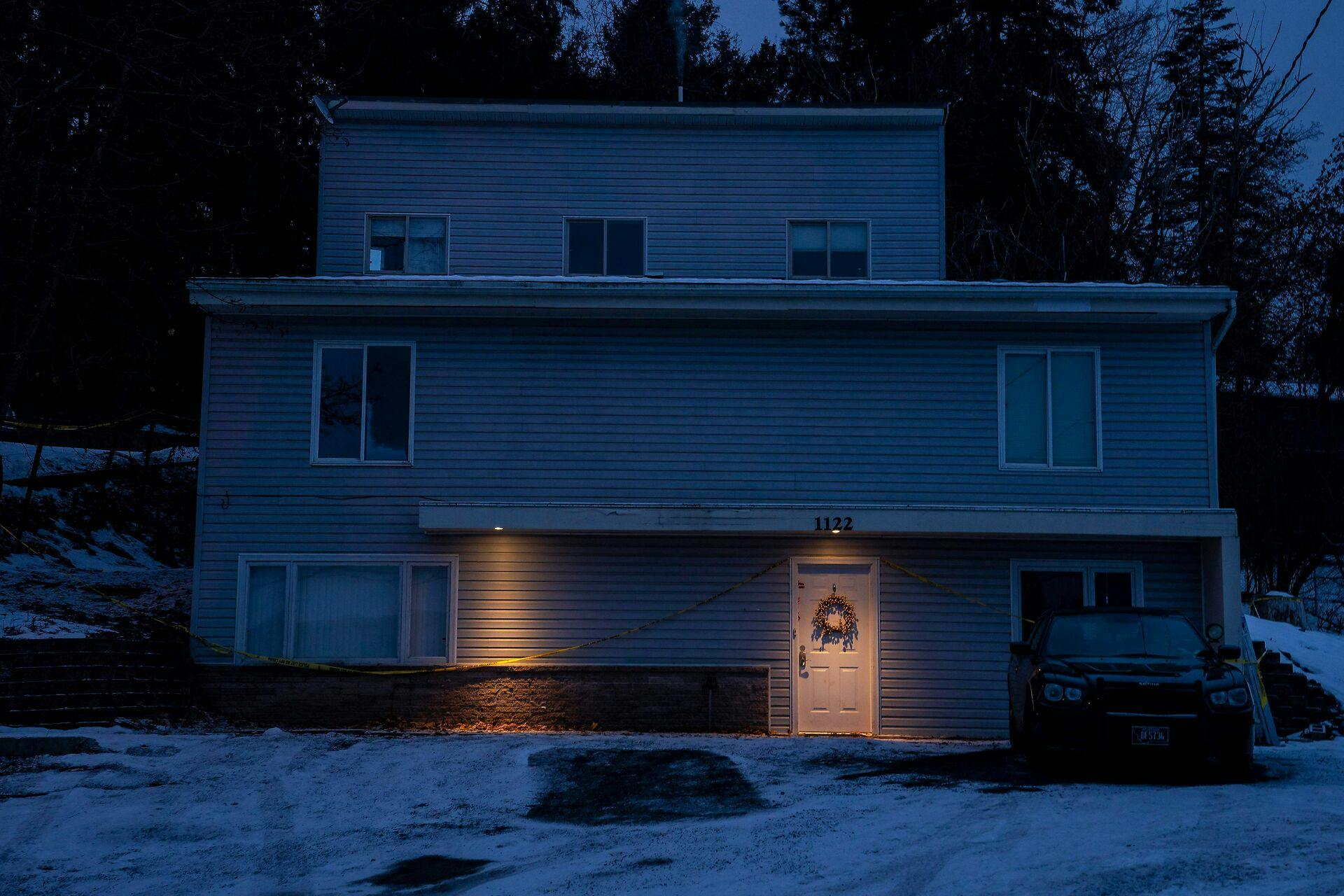 Det var i dette hus på King Road, at de fire blev slået ihjel. Politiet mener, at gerningsmanden kom ind via en ulåst skydedør. Forinden havde han formentlig også stalket sine ofre igennem en længere periode.&nbsp;
