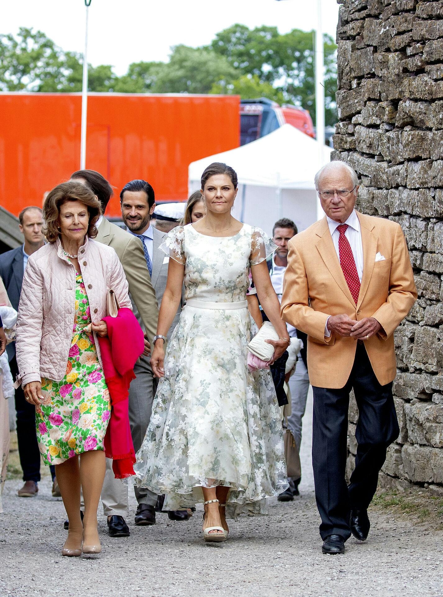 Carl Gustaf er umådelig stolt af sin datter Victoria og støtter hende fuldstændig som tronfølger.