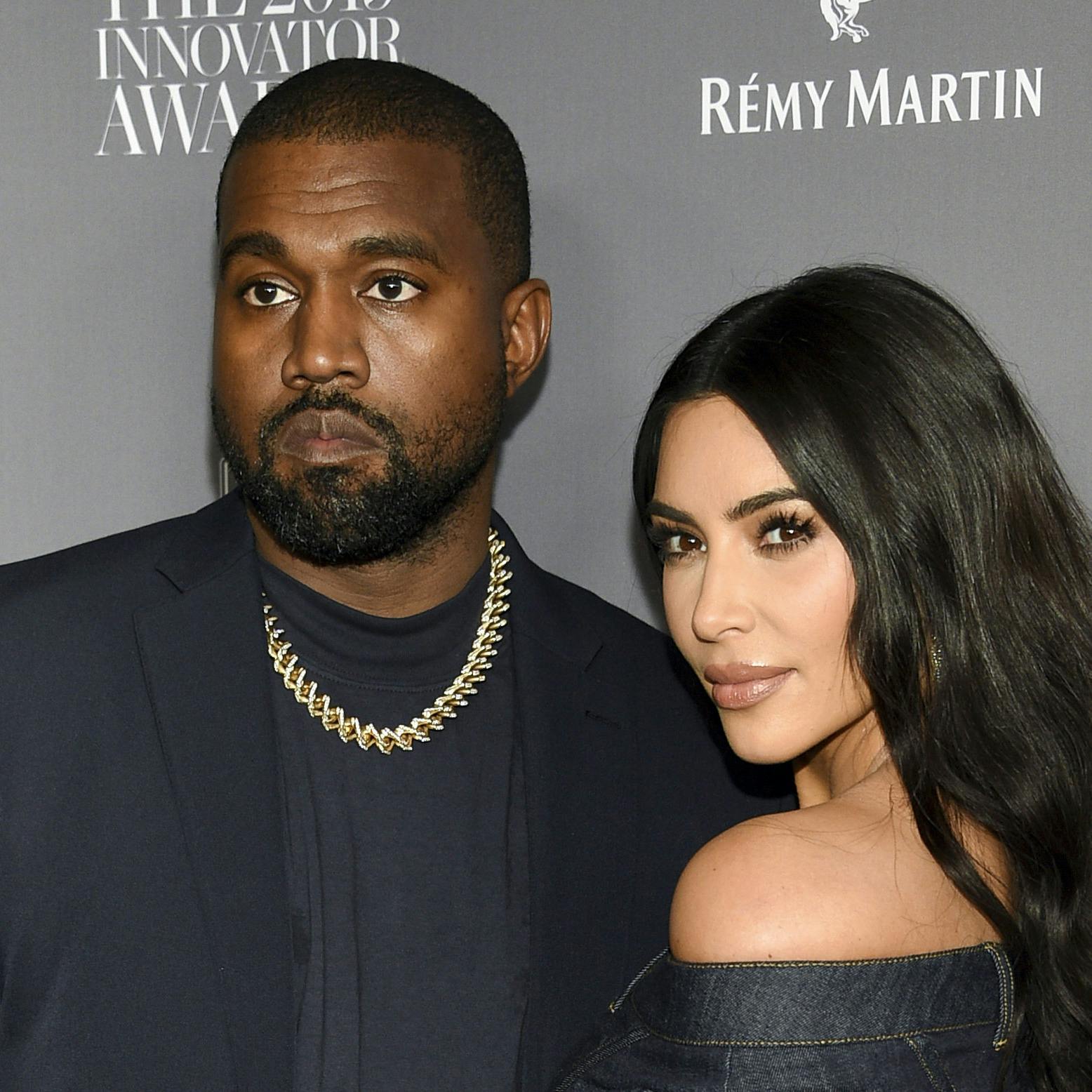 Kim Kardashian søgte officielt skilsmisse fra sin nu tidligere rappergemal i februar 2021.