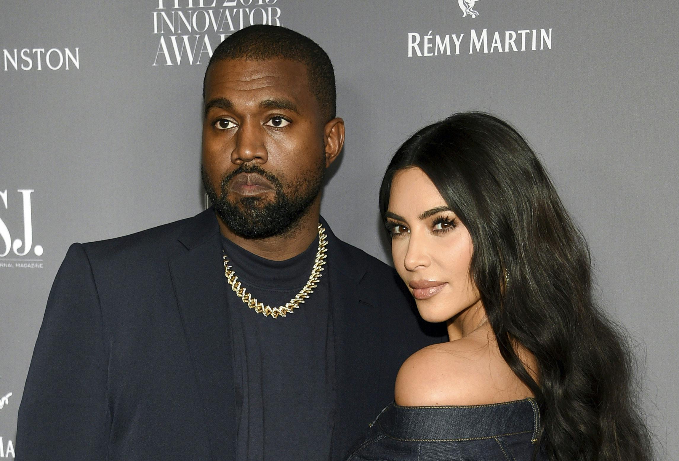 Kim Kardashian søgte officielt skilsmisse fra sin nu tidligere rappergemal i februar 2021.