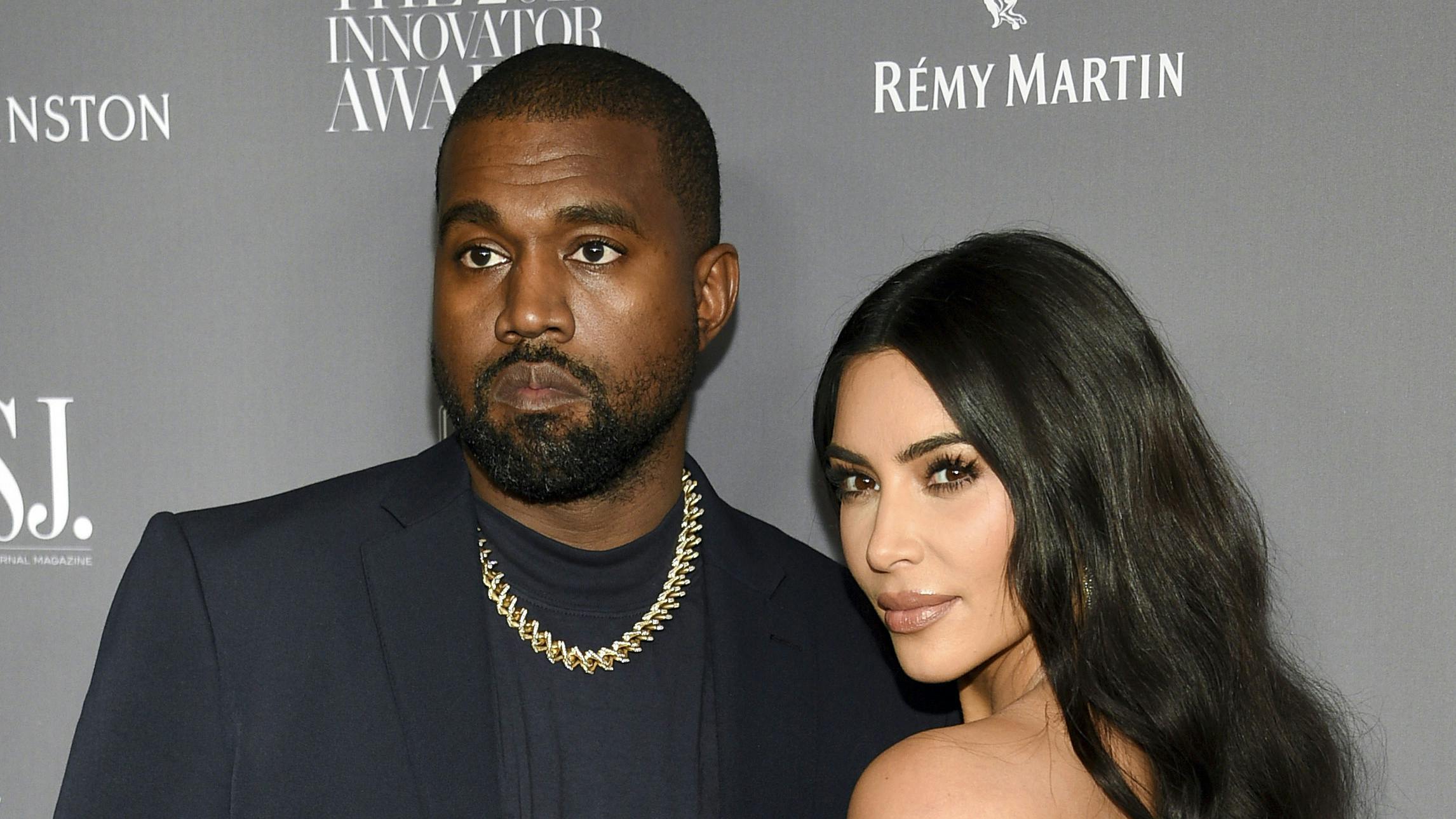 Kim Kardashian søgte officielt skilsmisse fra sin nu tidligere rappergemal i februar 2021.