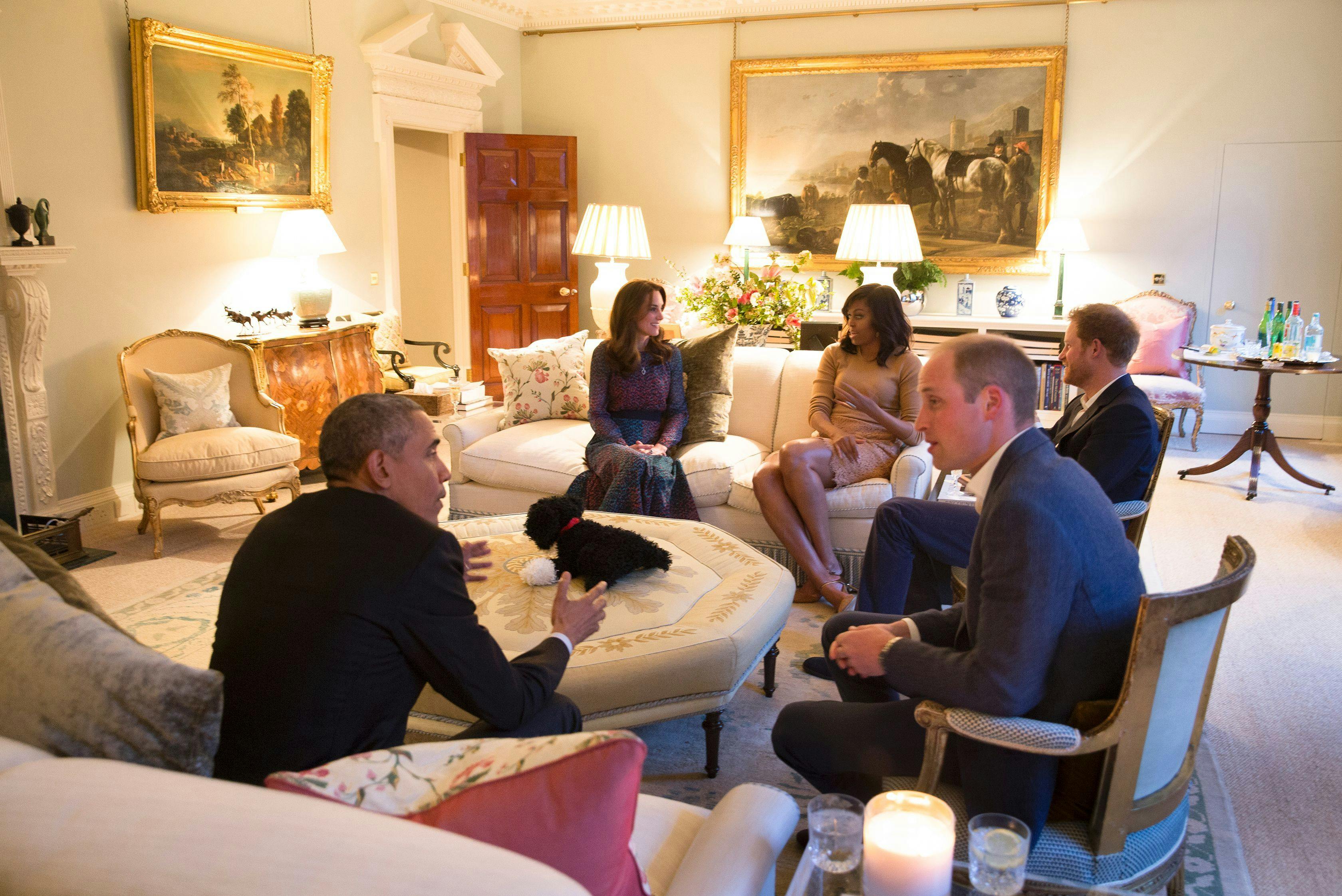 Der er stil over William og Kates gemakker. Her har de besøg af Obama-parret tilbage i 2016. 