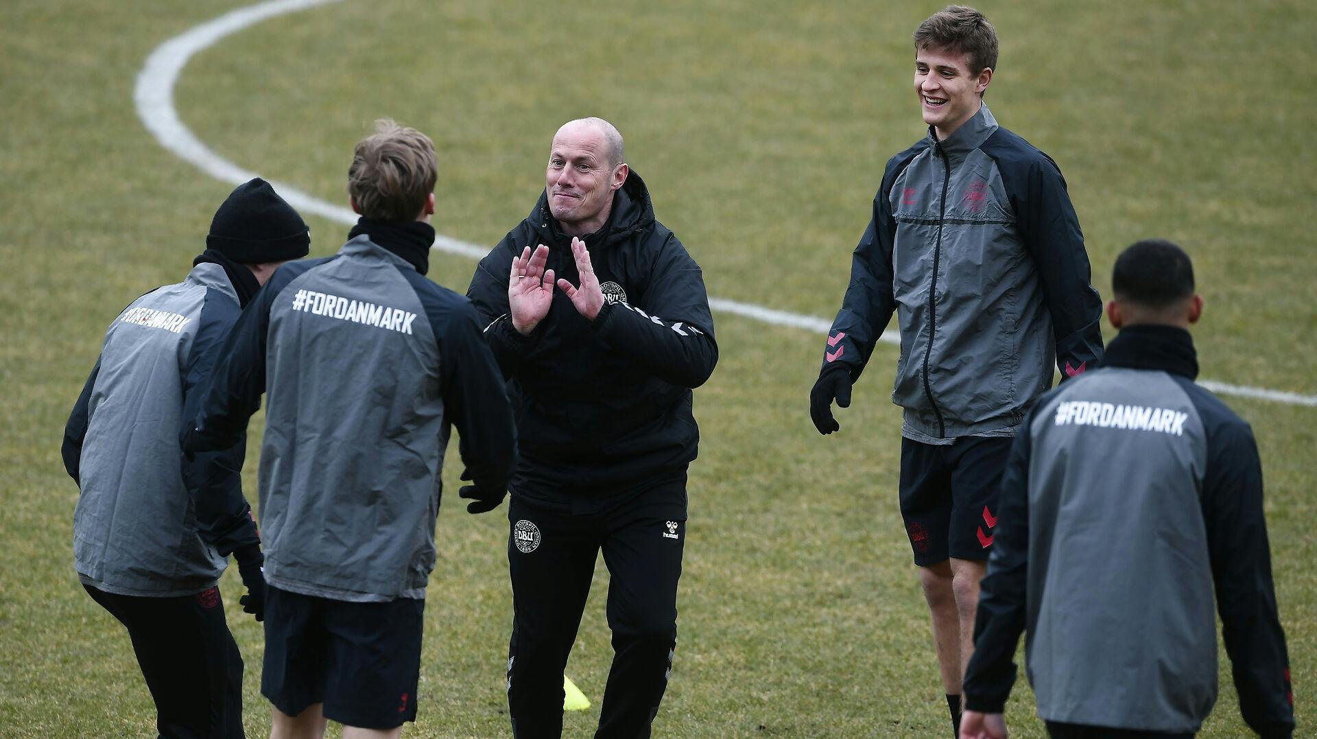 DBU har fundet deres nye U21-landstræner. Det bliver Steffen Højer, der skal stå i spidsen for holdet. 