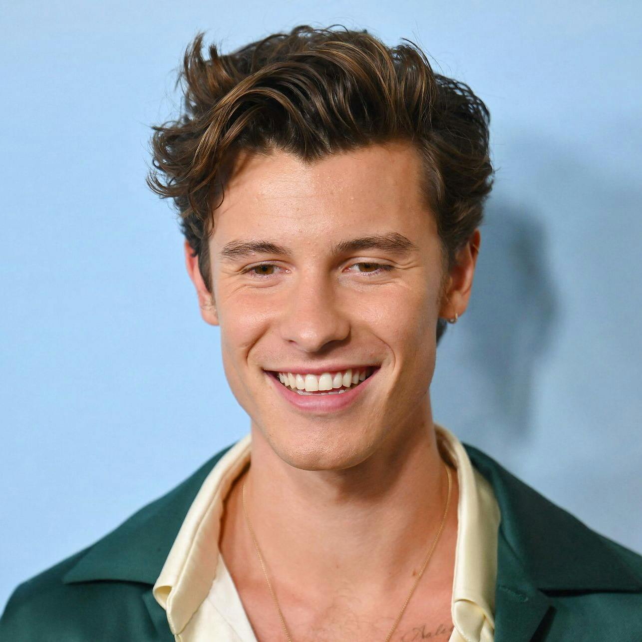 Shawn Mendes' kendte krøller er forsvundet fuldstændig, efter sangeren har fået sig en ny frisure.