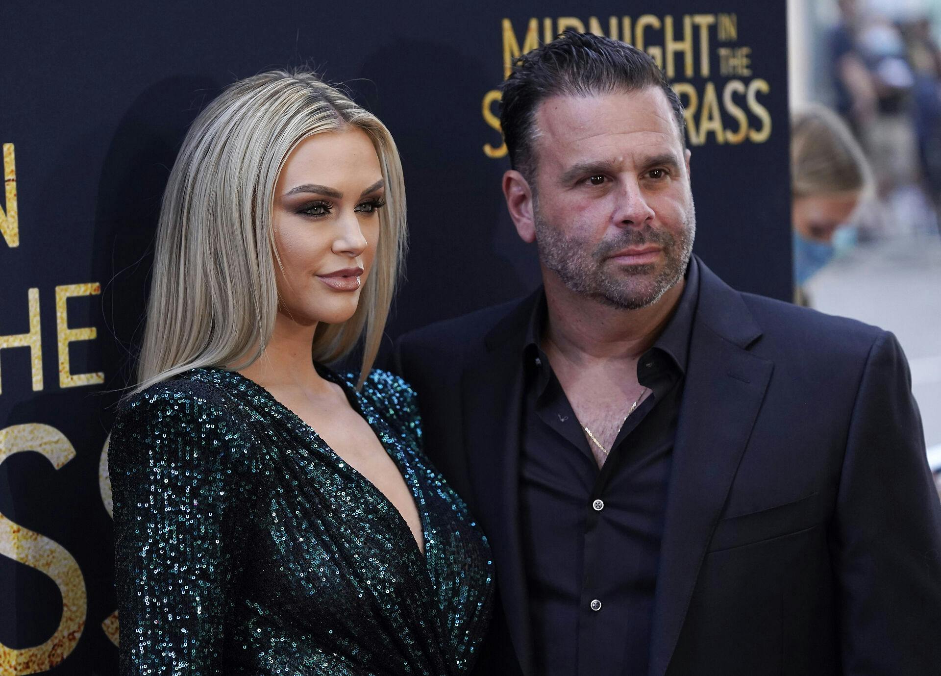 Randall Emmett fotograferet med sin daværende forlovede, Lala Kent.