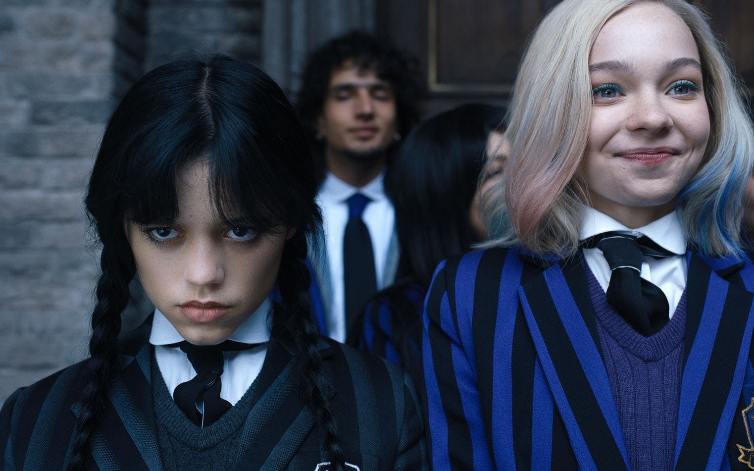 Jenna Ortega laver sin Kubrick-stirren.
