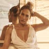 Jennifer Lopez efterlader ikke meget til fantasien i en reklame for sit nye skønhedsprodukt.&nbsp;
