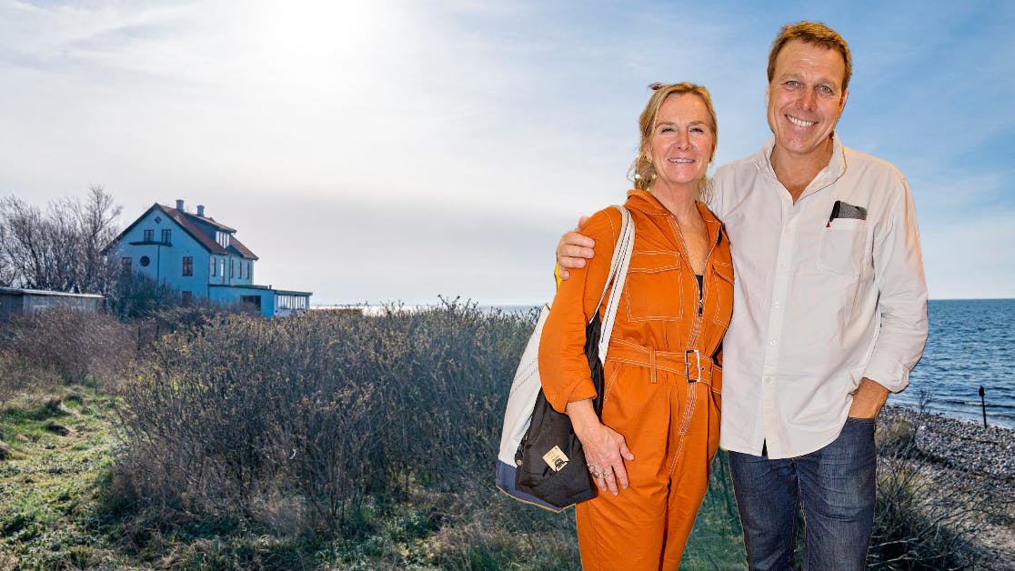  Mikkel Beha Erichsen og hustruen Marian Midé Andersen kan nu gå langs stranden her og kalde hele arealet for deres.