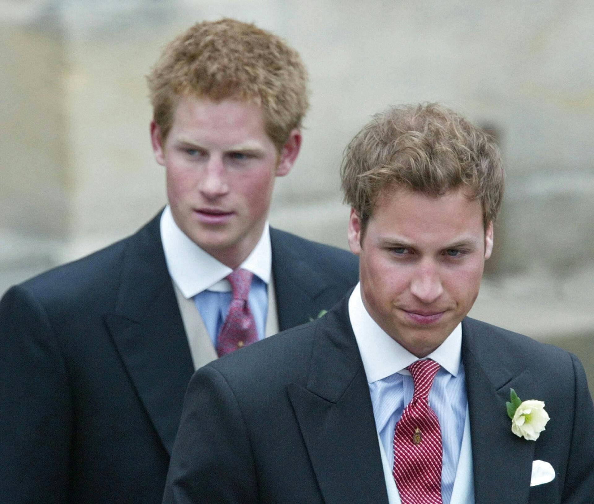 Forholdet mellem prins William (th.) og prins Harry har set bedre dage.
