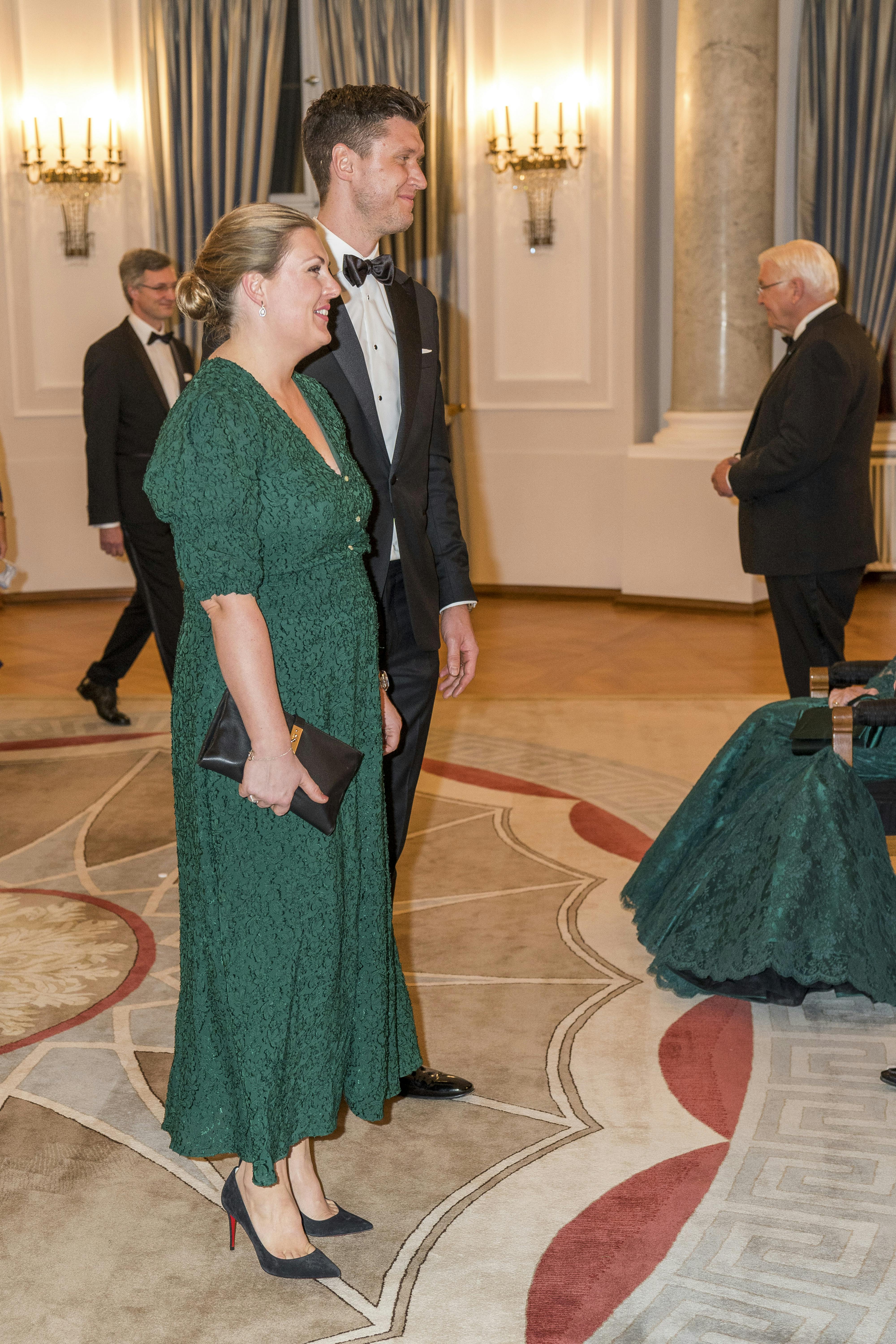 Niklas Landin og konen Liv Skov Christensen kan med en kort flyvetur hurtigt ramme barndomshjemmene i Københavns-området. 