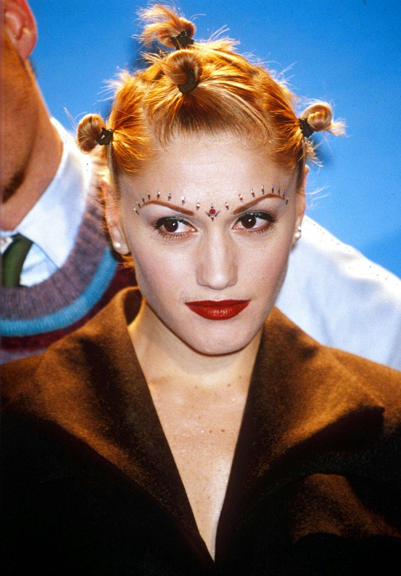 Gwen Stefani med bindi og "afrikanske knolde" i No Doubt-tiden.