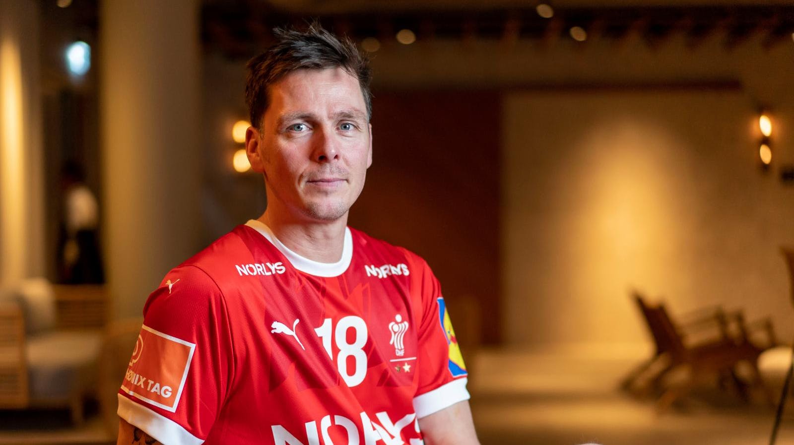 41-årige Hans Lindberg er stadig brandvarm på håndboldbanen. I 2012 var han også brandvarm uden for banen. 