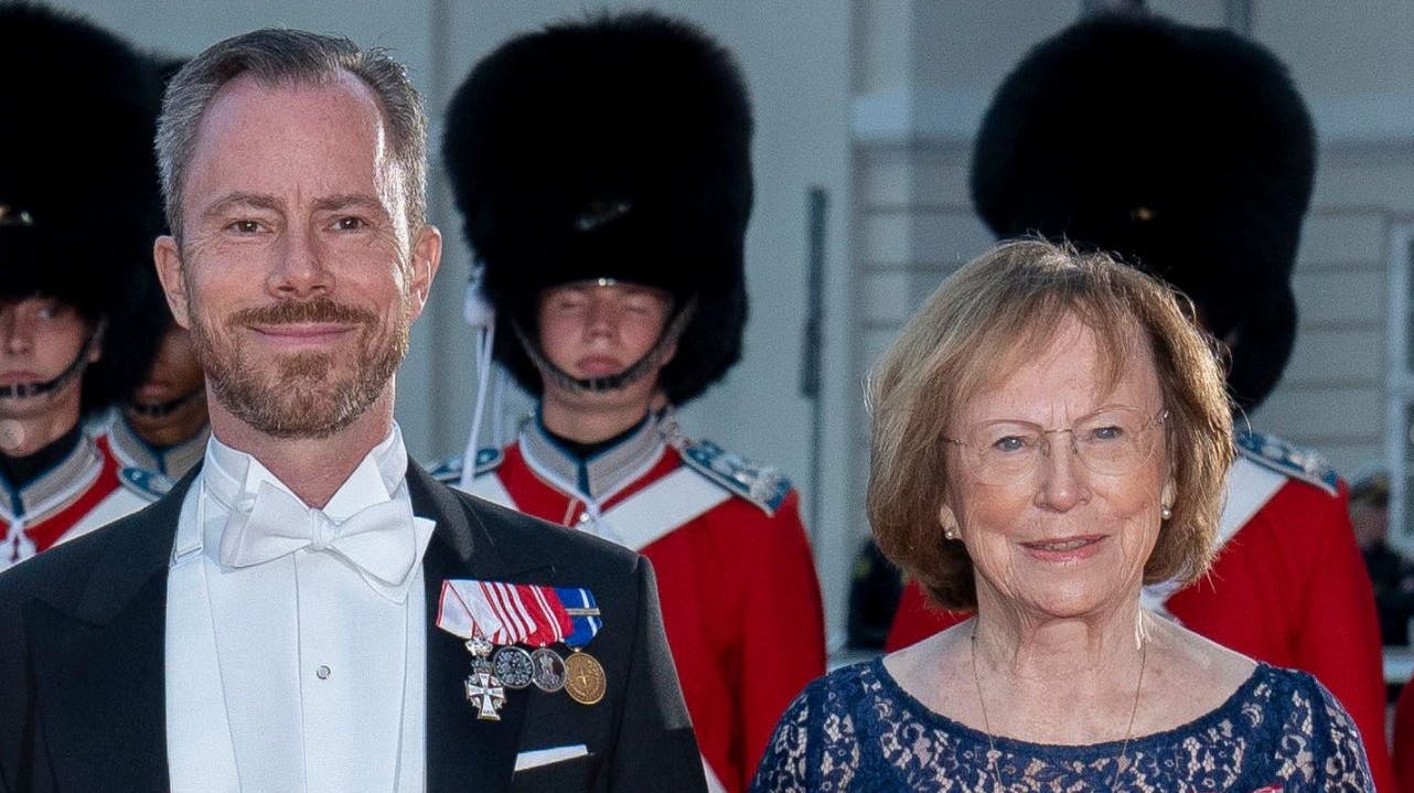 Alice Vestergaard, her med sin søn Jakob, som er tidligere soldat, flytter 1. marts til en bolig i den dyre ende.