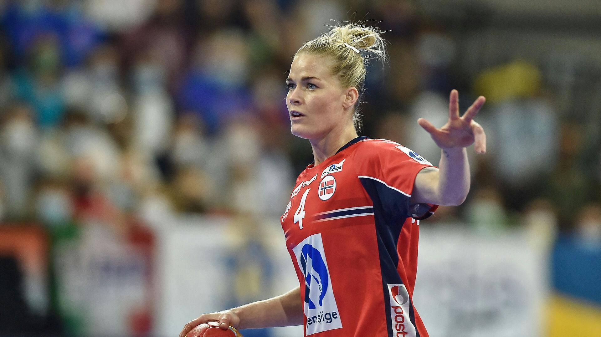 Veronica Kristiansen afslører nu, at hun er gravid. Hun venter sit første barn til sommer. 