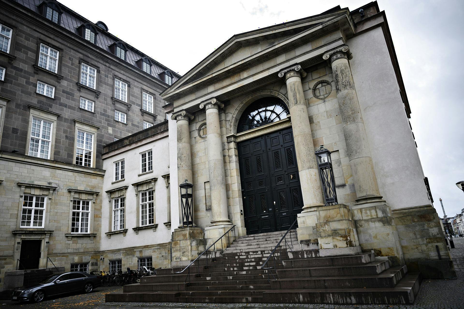 Højesteret har torsdag taget stilling til, om en syrisk statsborger, der er mentalt retarderet i lettere grad, kunne udvises af Danmark for at have begået vold, afpresning og andre forbrydelser.