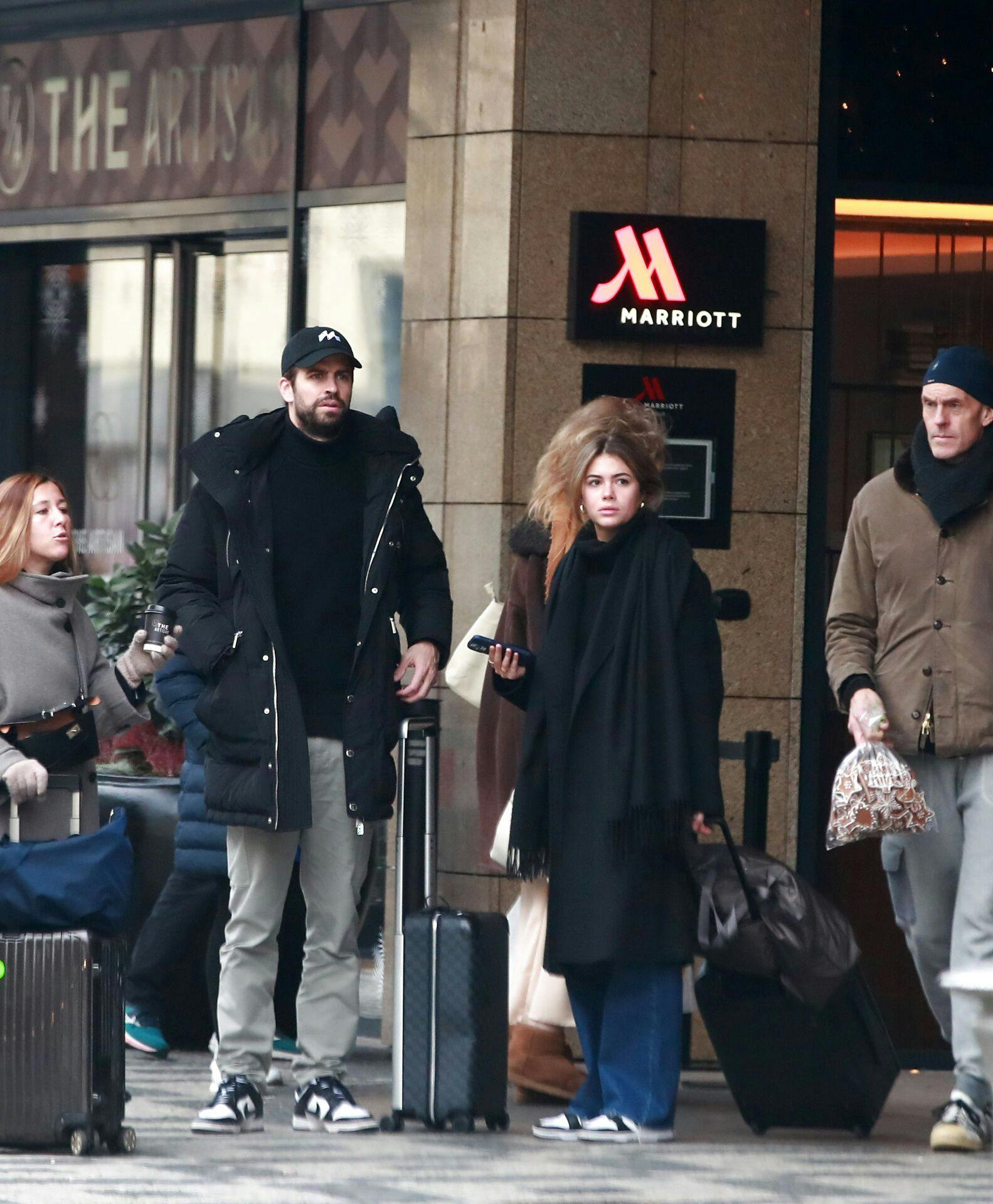 Gerard Piqué på kærlighedsferie i Prag med sin nye flamme, den 23-årige Clara Chia Marti.