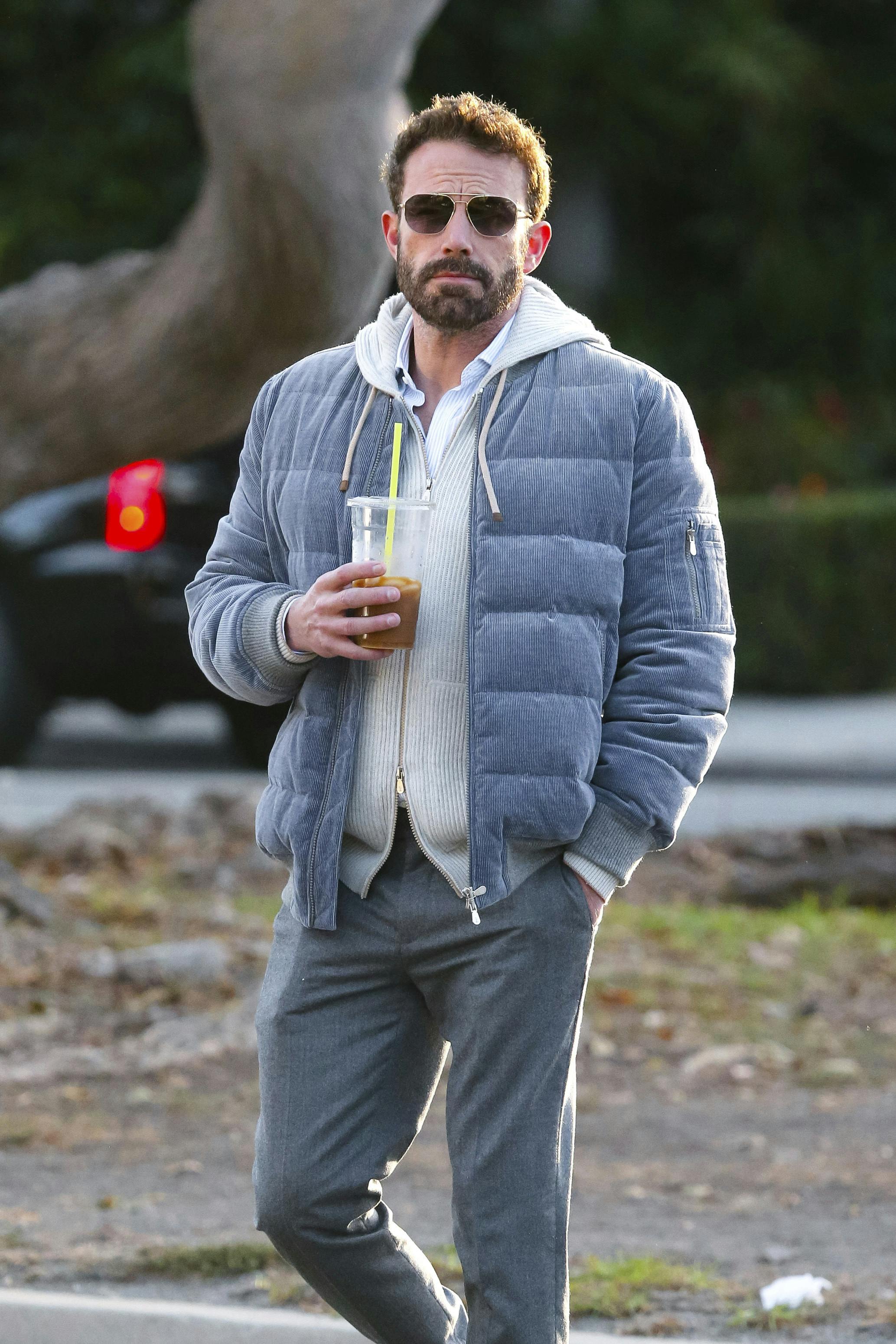 Ben Affleck d. 13. oktober 2022 - med Dunkin'-kaffe.
