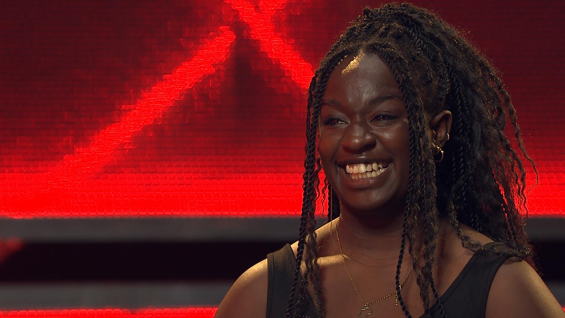 Arilde har ligesom sine søstre et musikalsk talent, og hun har sikret sig selv videre til 6 chair challenge. 