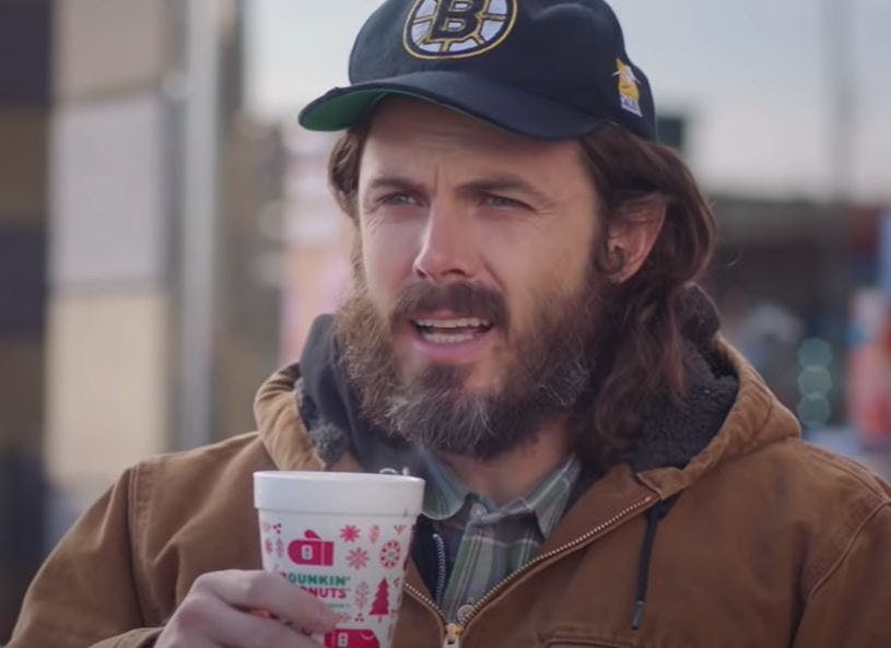 Casey Affleck som Dunkin' Donuts-kunde i "Saturday Night Live".
