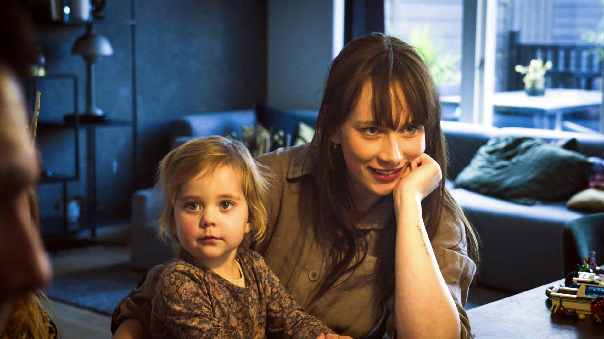 Lisbeth synes, der burde have været mere fokus på familien fremfor hendes skønhedsoperationer. 