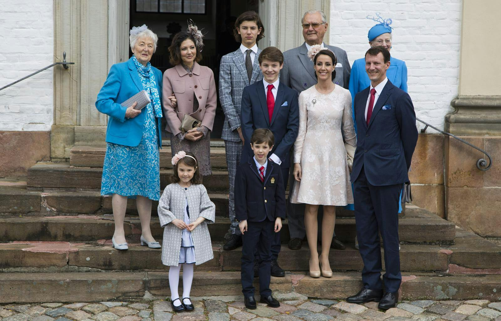 Christa Manley, grevinde Alexandra, prinsesse Athena, prins Nikolai, prins Felix, prins Henrik jr., prins Henrik, prinsesse Marie, dronning Margrethe og prins Joachim