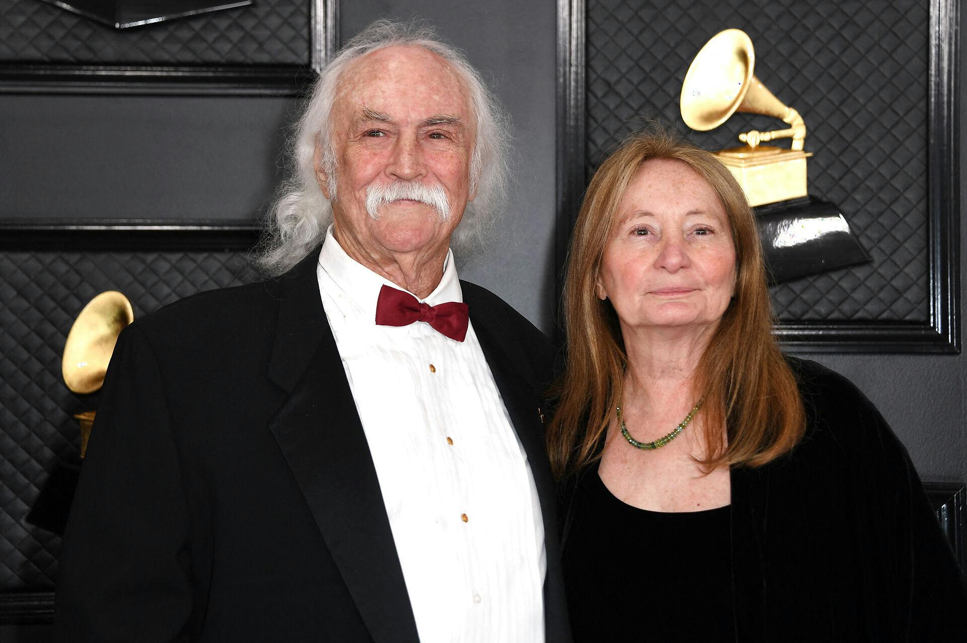 Her ses nu afdøde David Crosby i 2020 sammen med sin kone, Jan Dance.