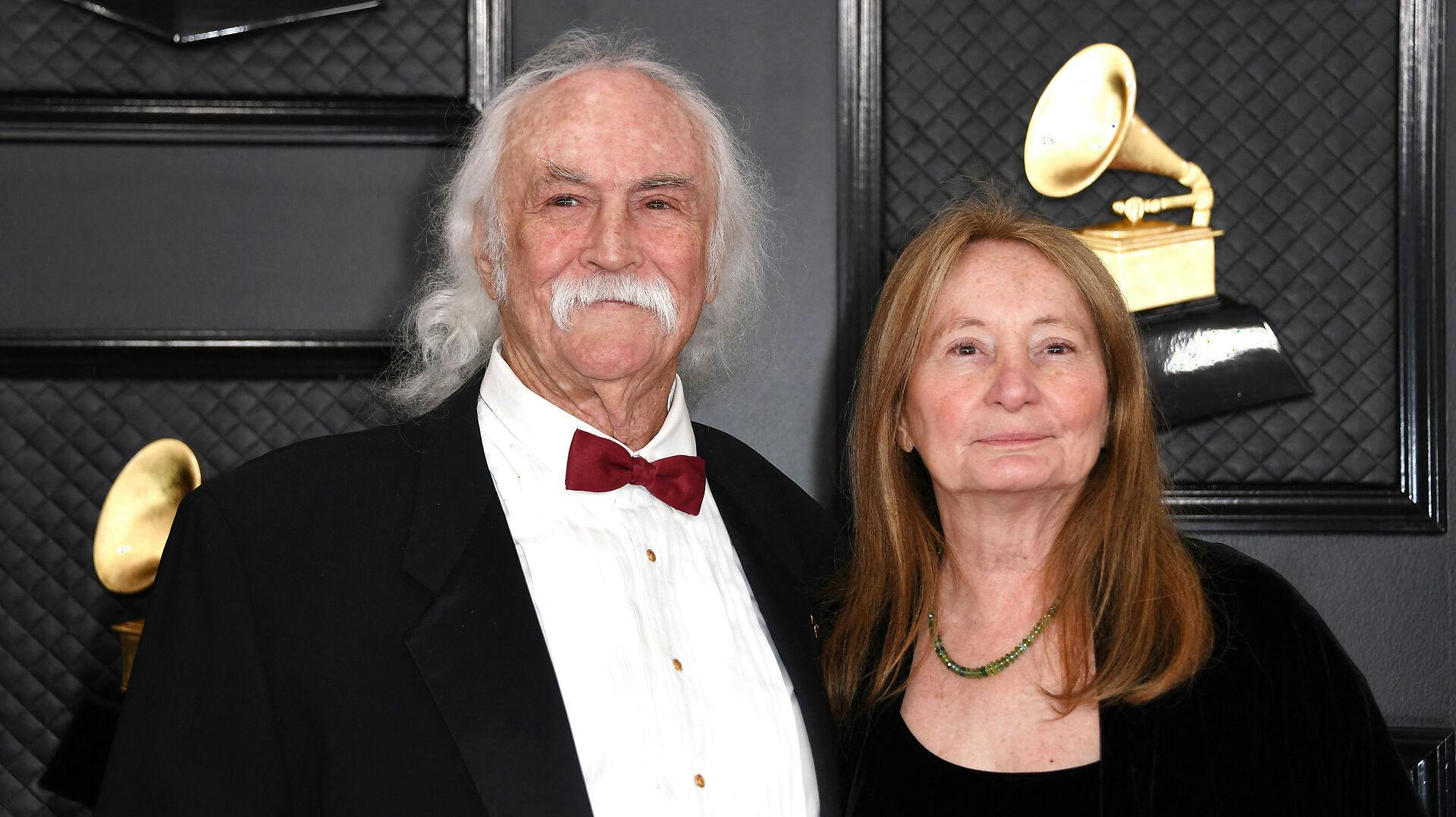Her ses nu afdøde David Crosby i 2020 sammen med sin kone, Jan Dance.