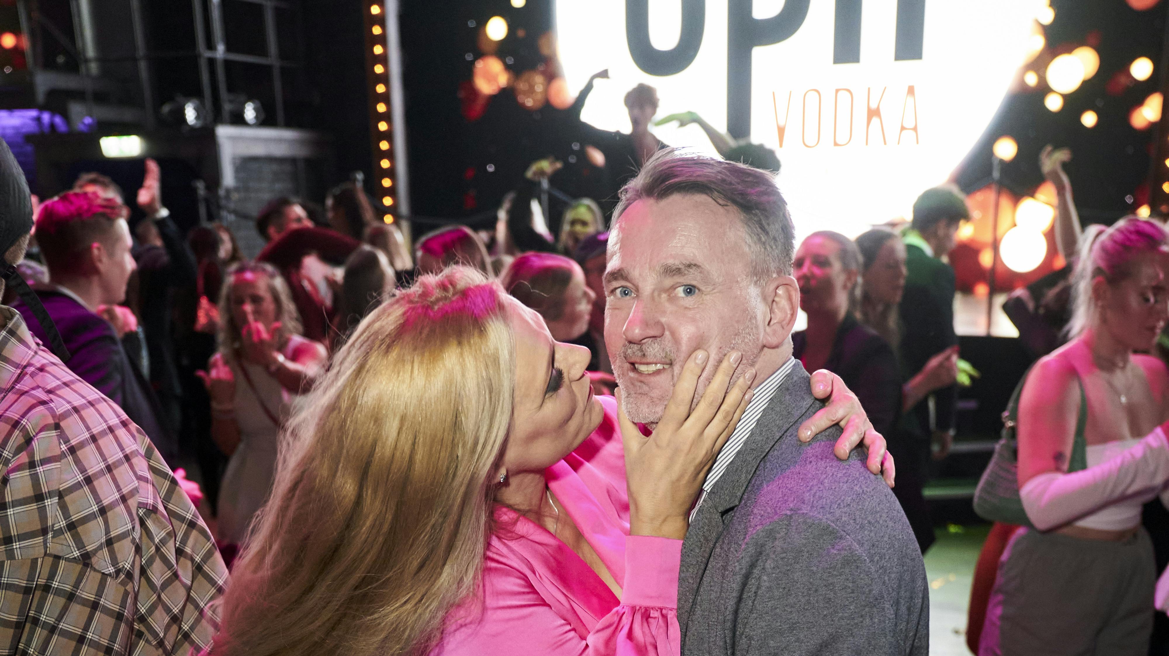 Fanget midt i akten! 