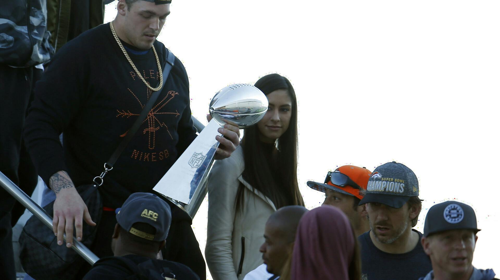 Denver Broncos og Derek Wolfe vandt i 2016 Super Bowl. 