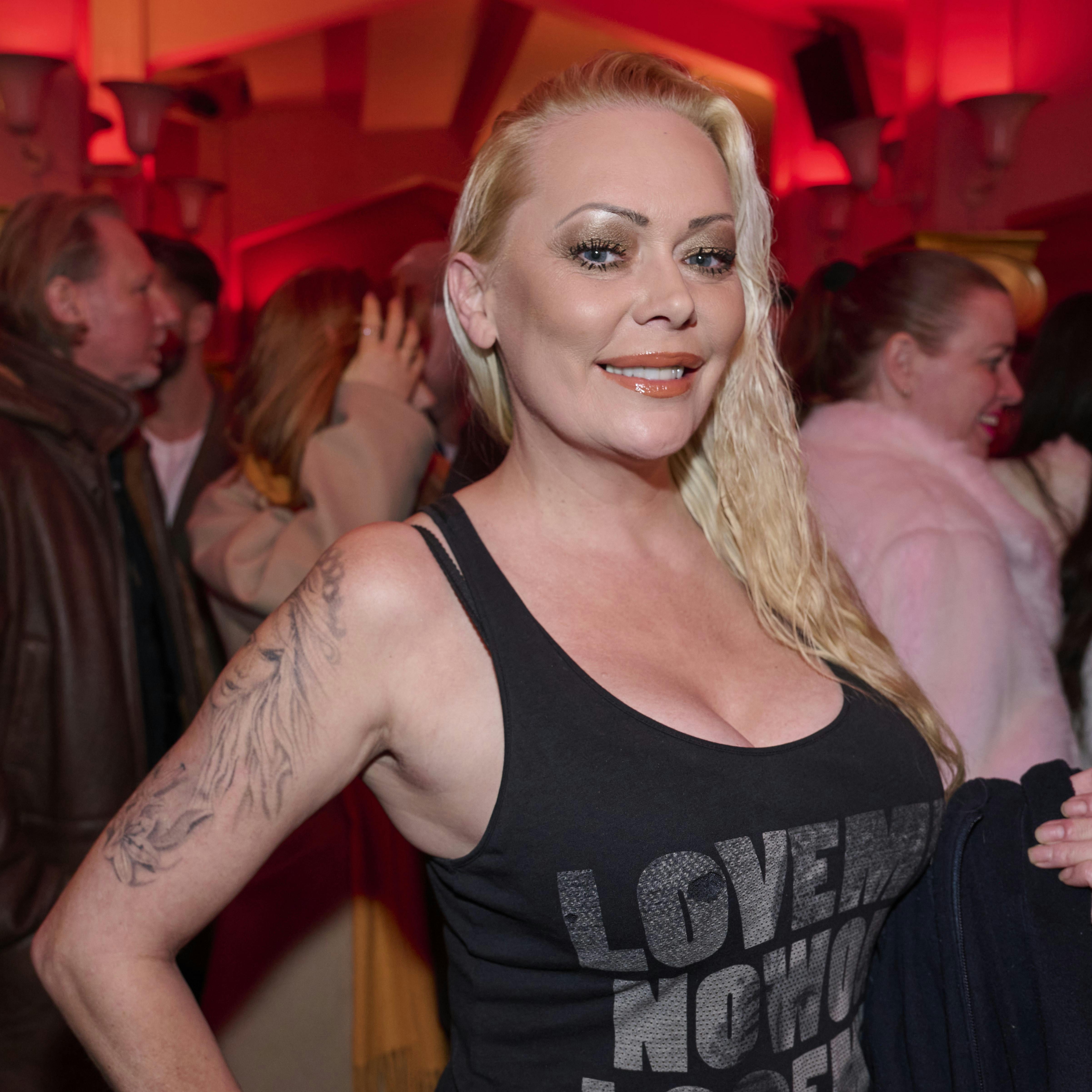 Cirkusbygningen var pakket til bristepunktet, da årets Reality Awards-fest tidligere på ugen blev afholdt i Cirkusbygningen i København.
Susan K. havde taget kæresten Alex under armen.
