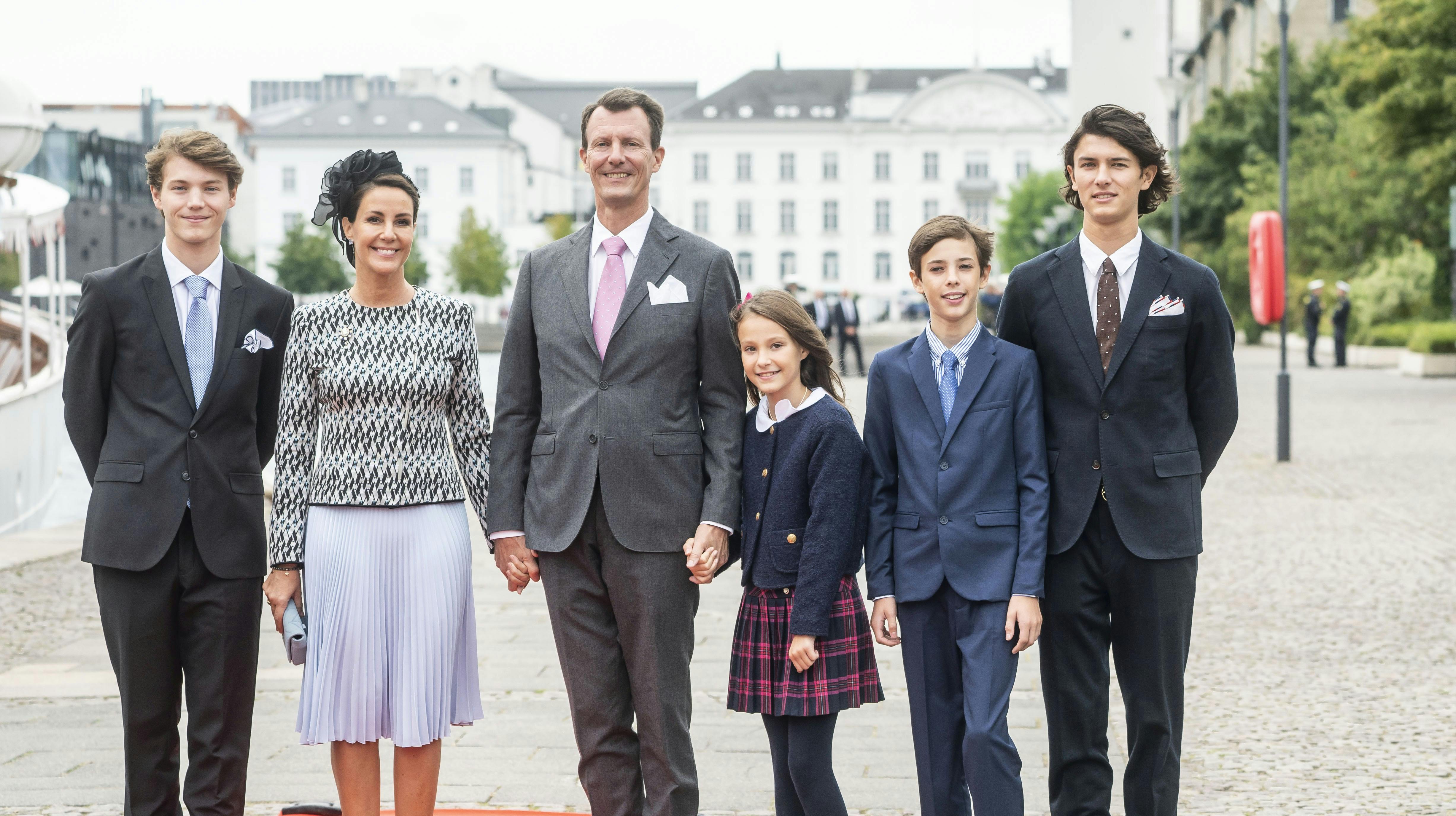 Prins Felix, prinsesse Marie, prins Joachim, prinsesse Athena, prins Henrik og prins Nikolai