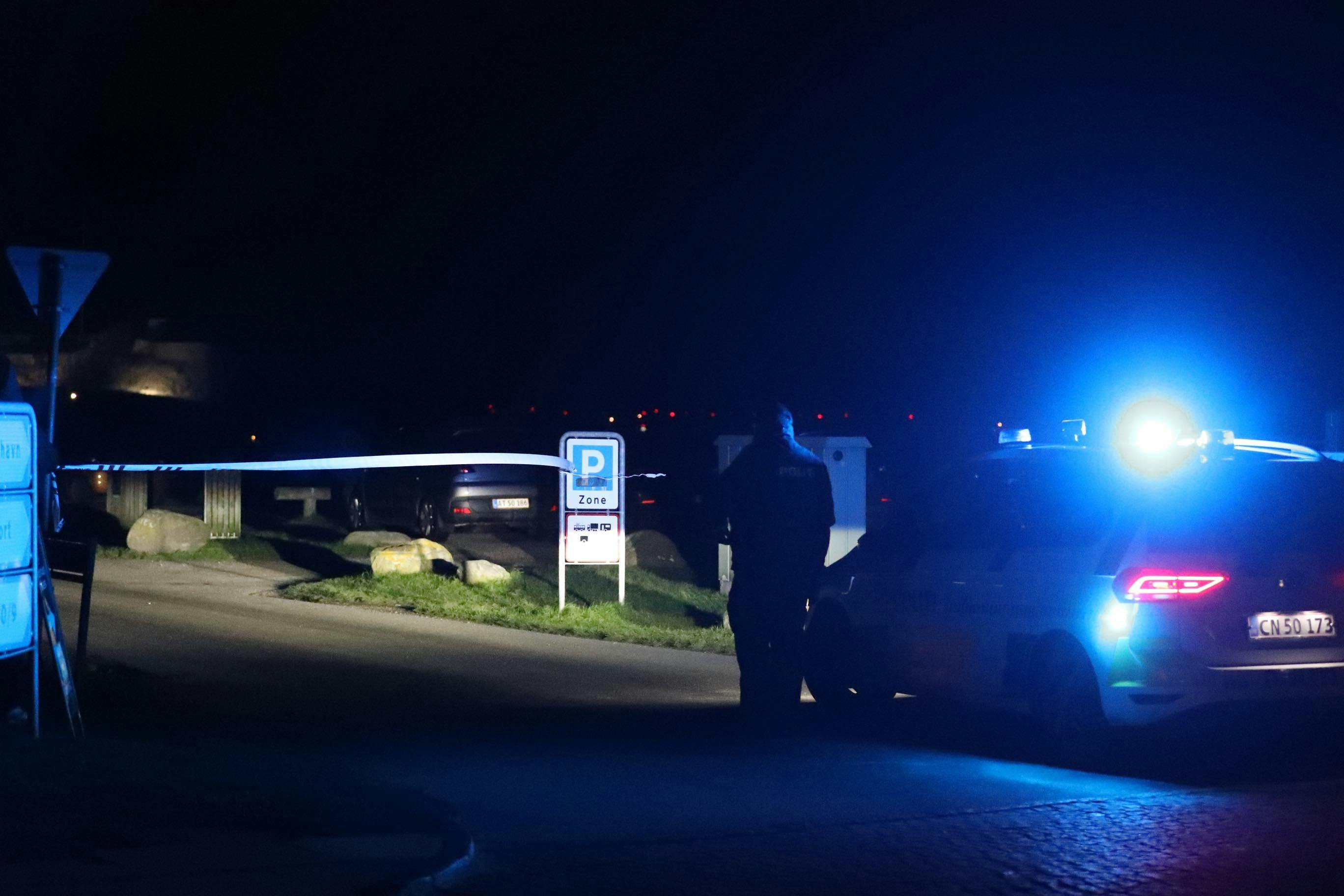 Politiet har været talstærkt til stede ved Dragør Fort. nbsp;