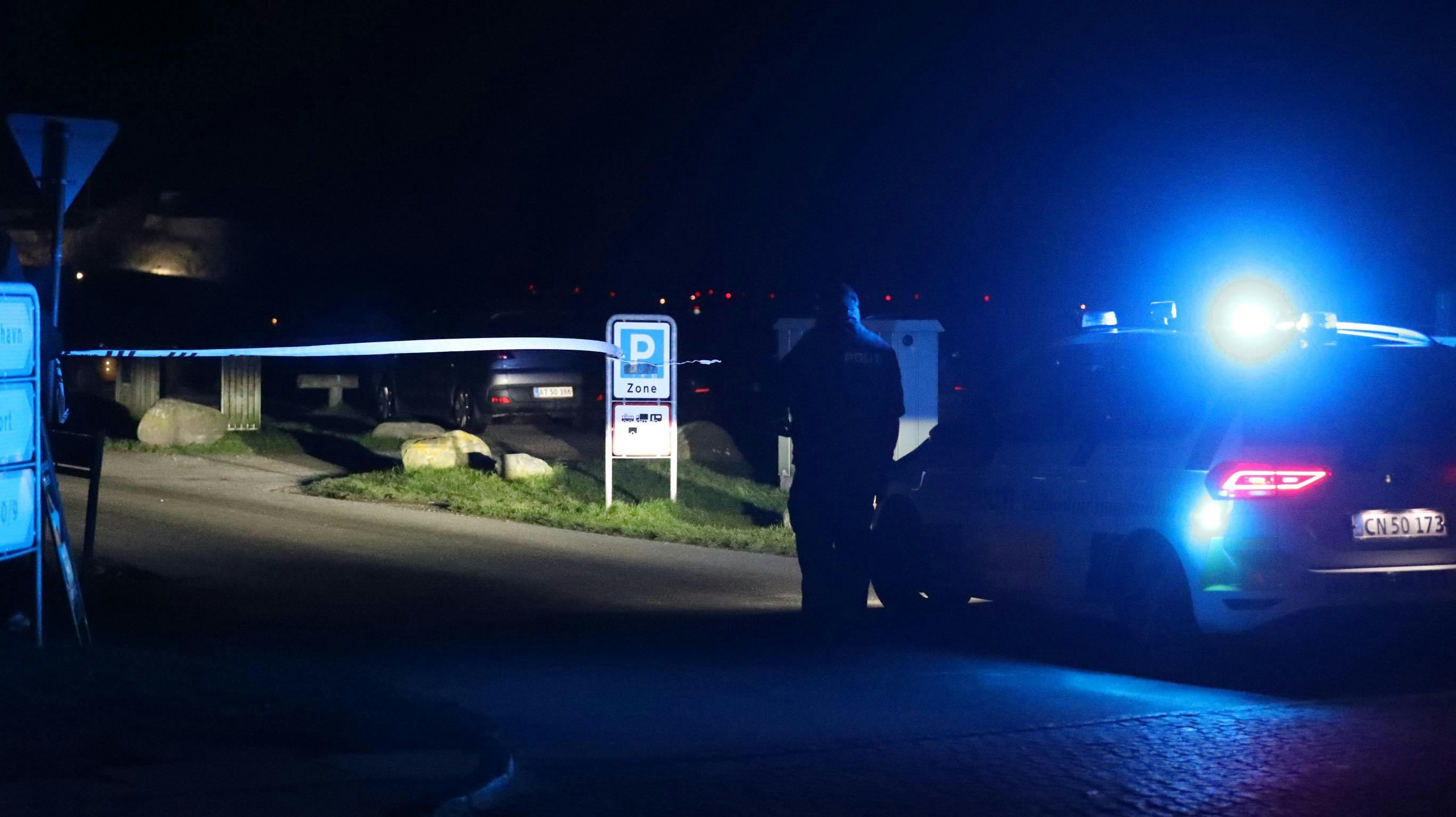 Politiet har været talstærkt til stede ved Dragør Fort. nbsp;