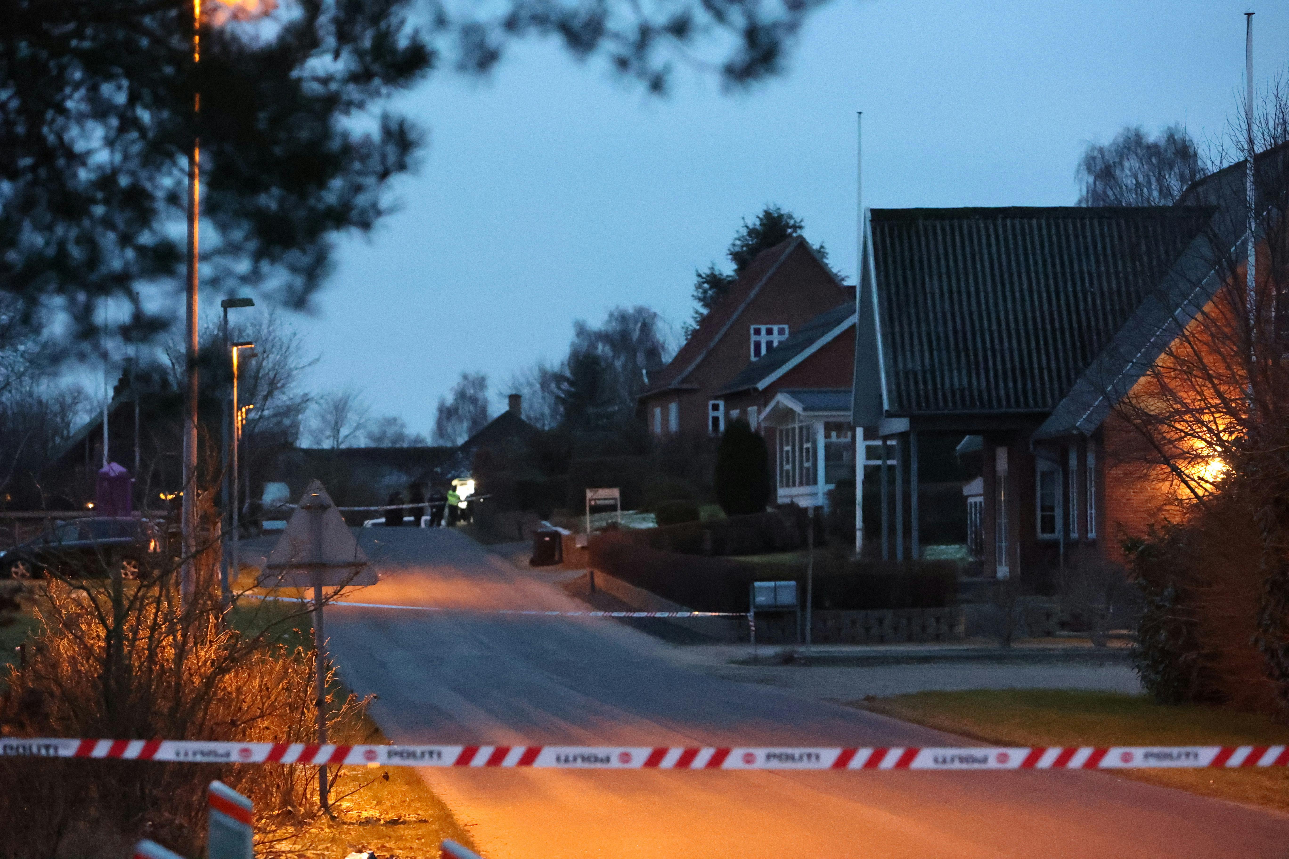 Lokale beboer kan stille spørgsmål til politiet under et pressemøde i aften. 