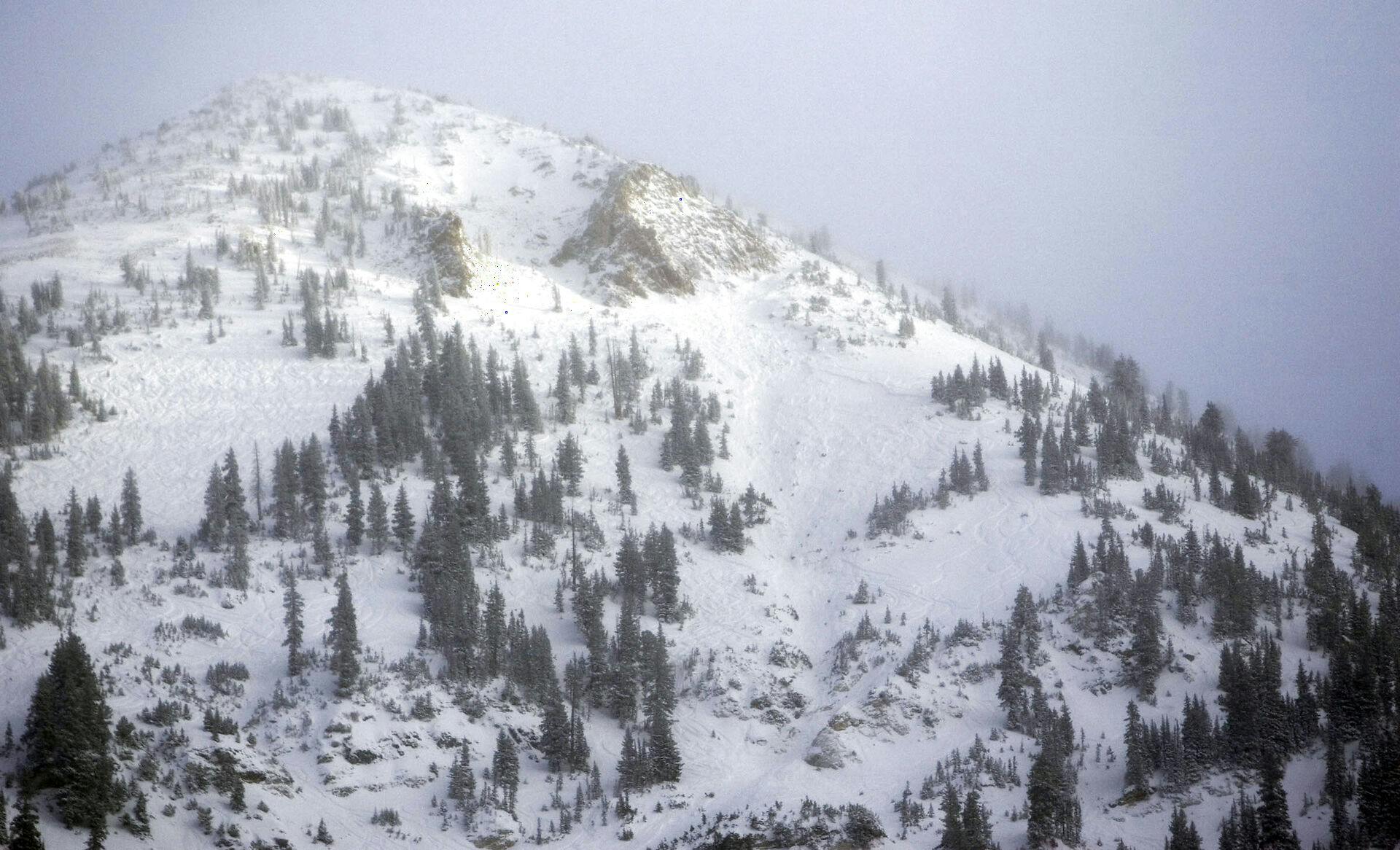 Mount Baldy ligger i San Gabriel, og på grund af omskifteligt vejr kan det hurtigt blive farligt at opholde sig på bjerget.
