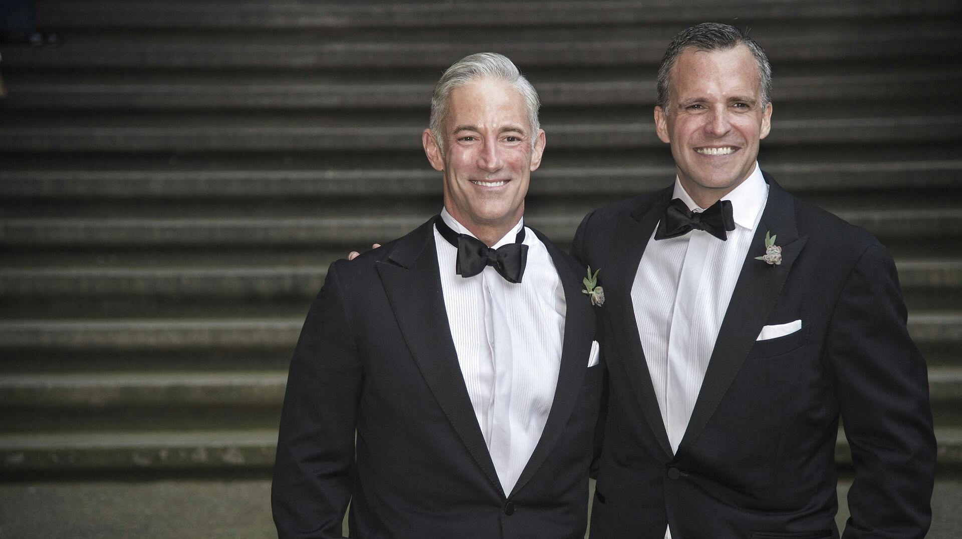 Den amerikanske ambassadør, Rufus Gifford, blev i oktober 2015 gift med sin mand, Stephen DeVincent, på Københavns Rådhus.