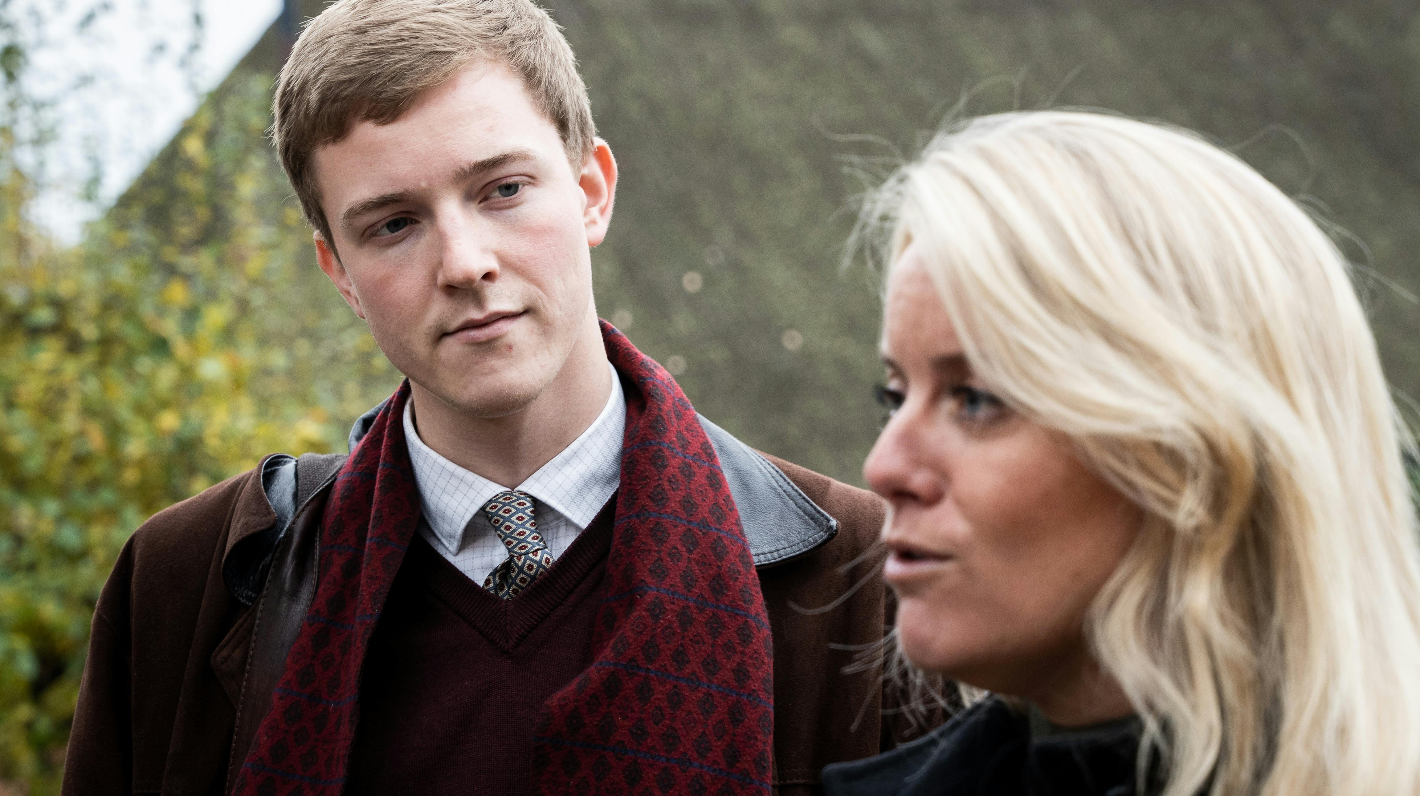 Her står Mikkel Bjørn med Pernille Vermund fra Nye Borgerlige. nbsp;