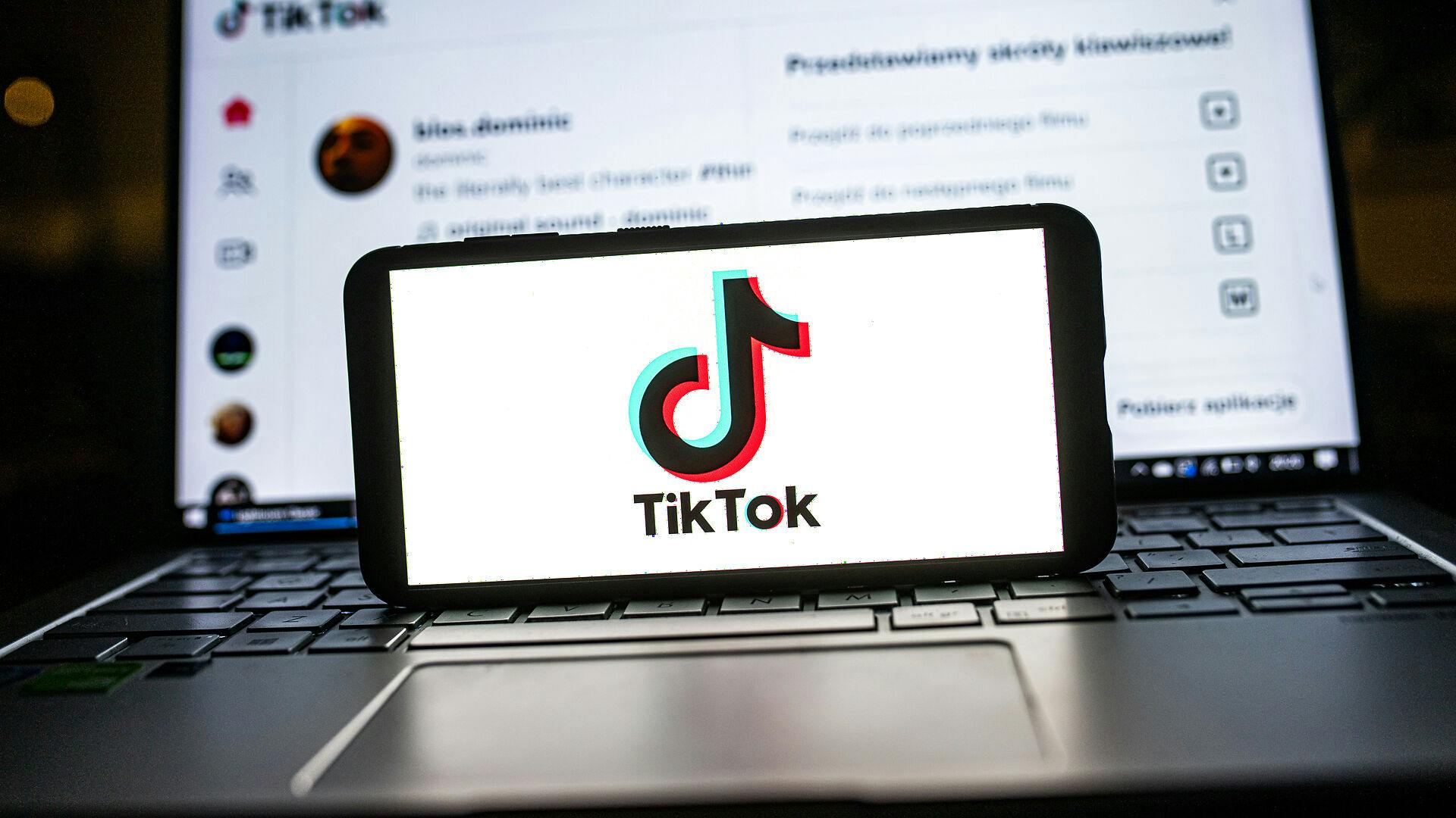TikTok er kinesisk ejet og kom ud af Kina til resten af verden i 2017. Siden er det gået hen og blevet et af verdens absolut største sociale medier.
